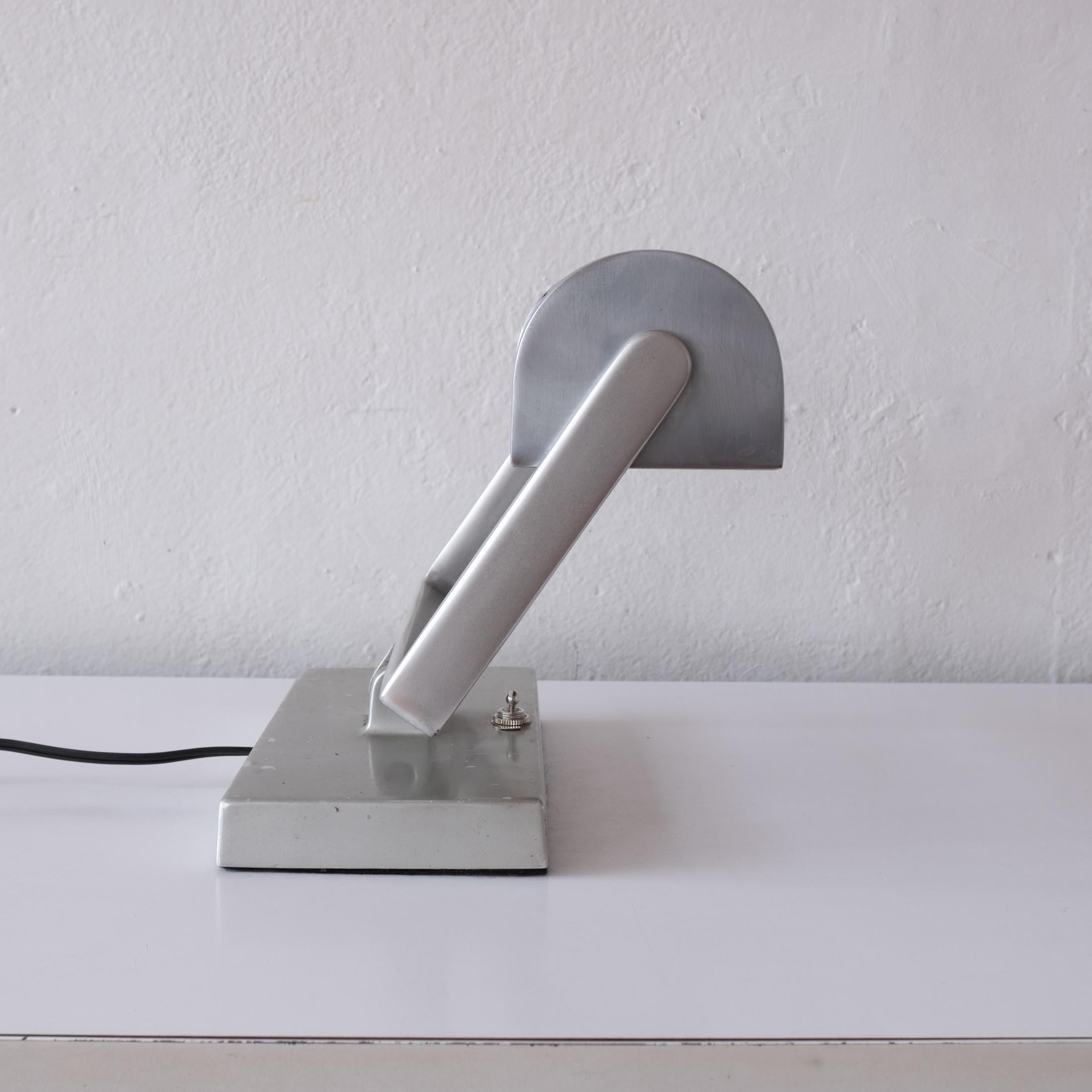 Art Deco Machine Age Desk or Wall Lamp 1940s In Good Condition In San Diego, CA