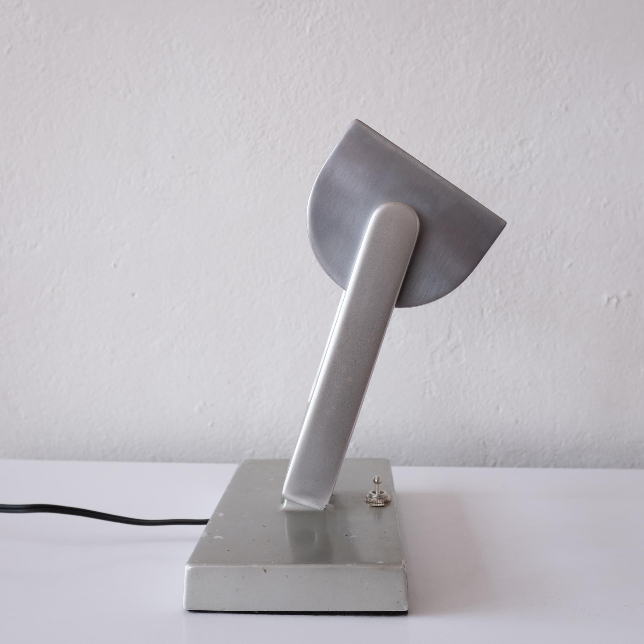 Mid-20th Century Art Deco Machine Age Desk or Wall Lamp 1940s