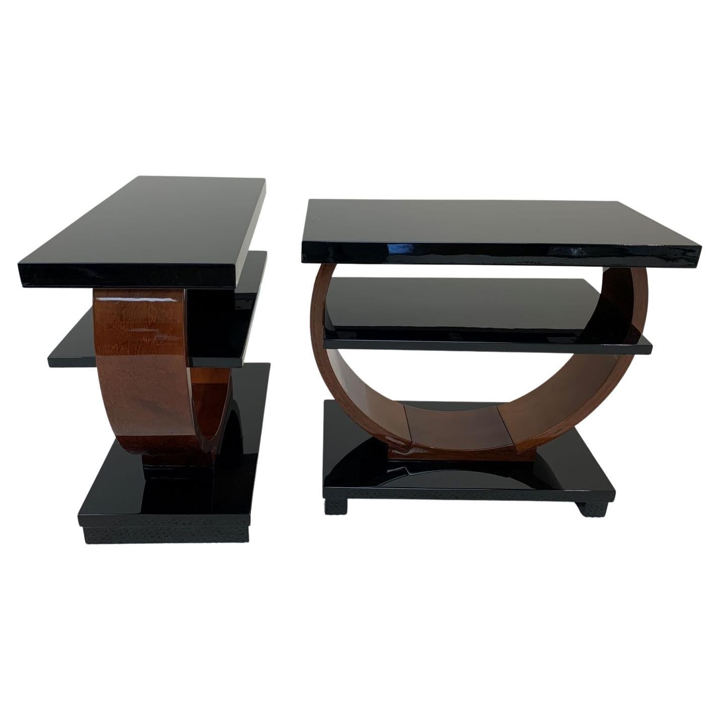 Art Deco Machine Age End Tables von Modernage Furniture Company, CIRCA 1930er Jahre (Art déco) im Angebot
