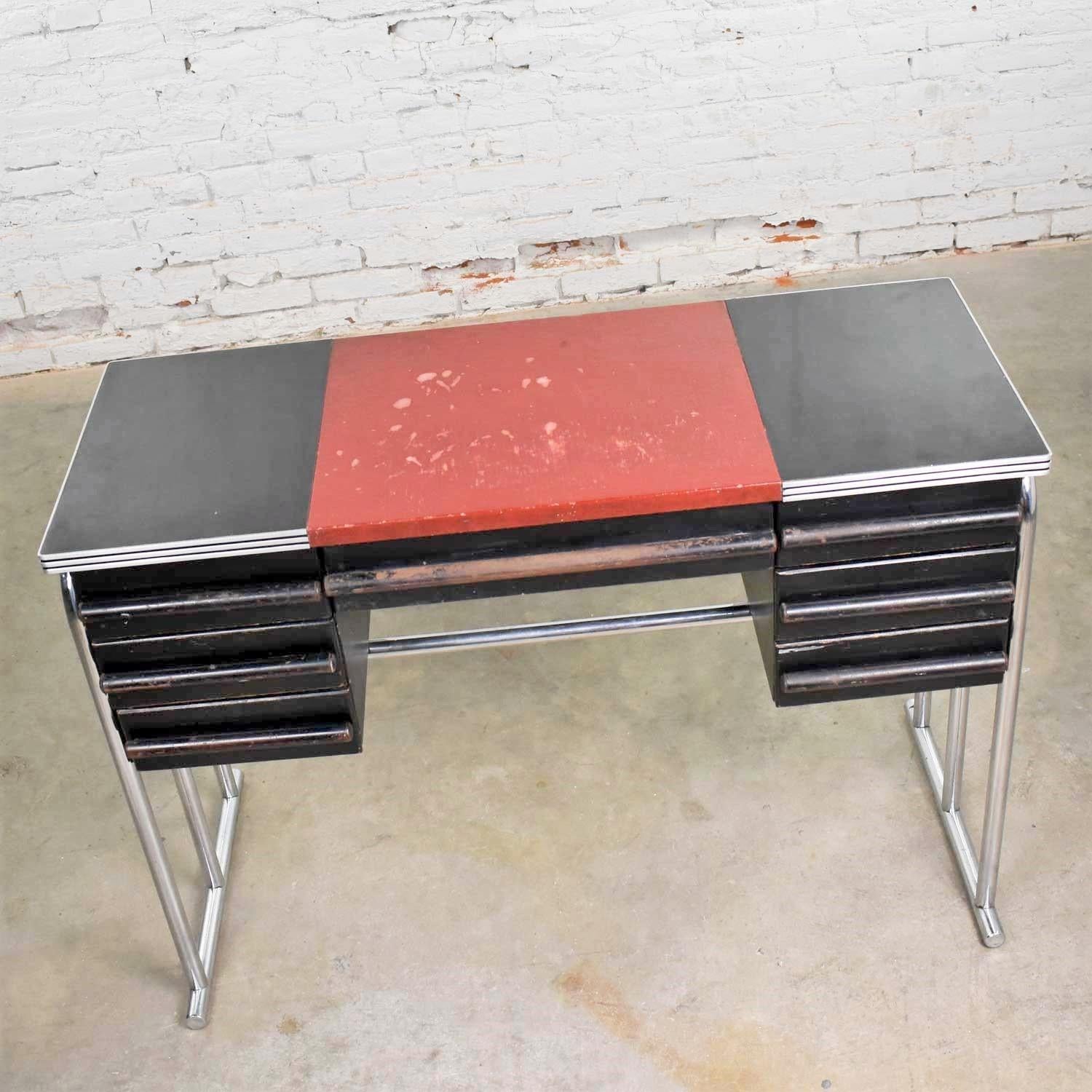 Art Deco Machine Age International Style Chrome & Black Desk Attr Gilbert Rohde In Good Condition For Sale In Topeka, KS