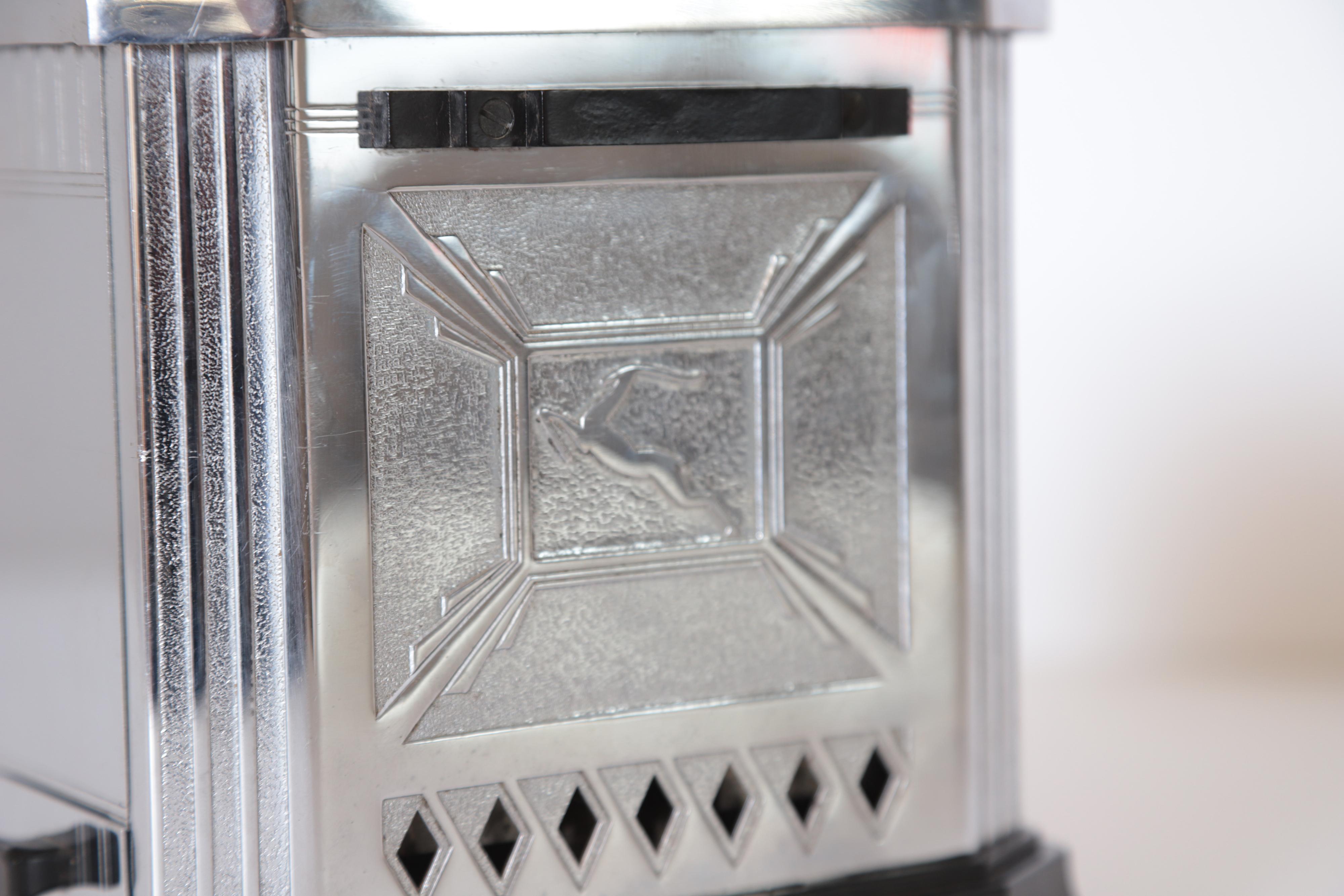 Art Deco Machine Age Raymond Patten Iconic Patented Skyscraper Hotpoint Toaster For Sale 7
