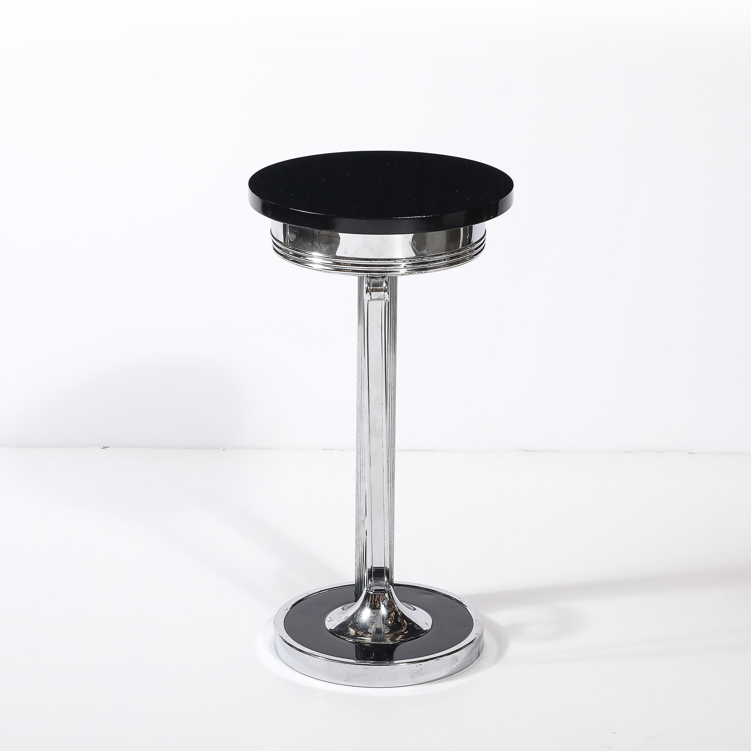 Art Deco Machine Age Scroll Form Drinks Tisch in Chrom und schwarzem Lack (amerikanisch) im Angebot
