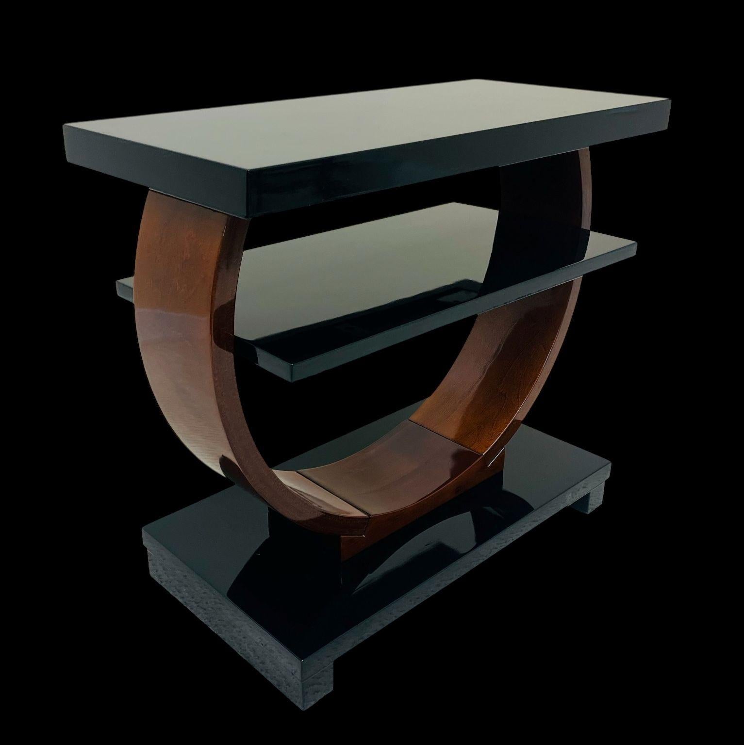 Art Deco Machine Age Side Table by Modernage Furniture Company, Circa 1930's 1