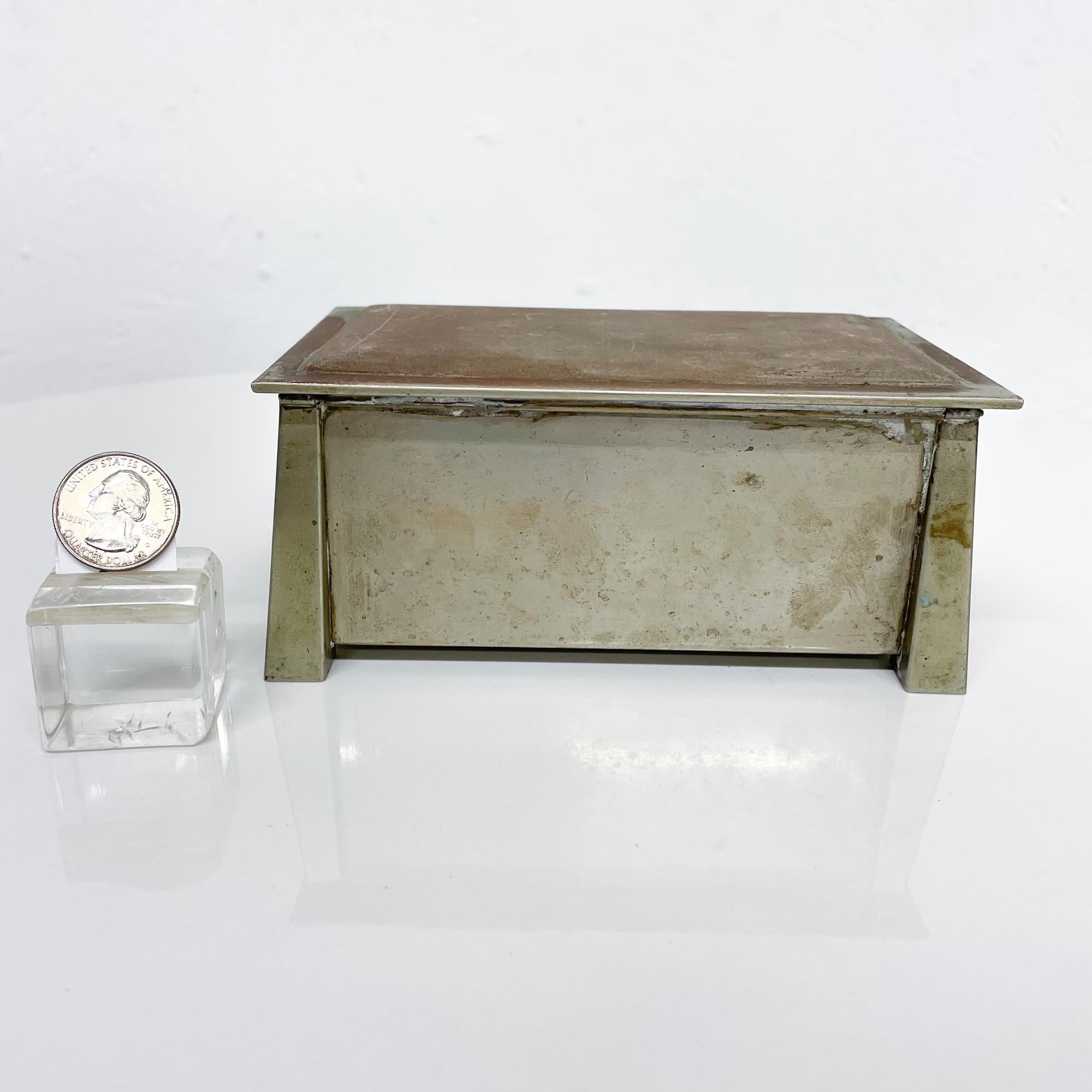 Mid-20th Century Art Deco Machine Age Silver Nickel Box by Fatima L&M T Co