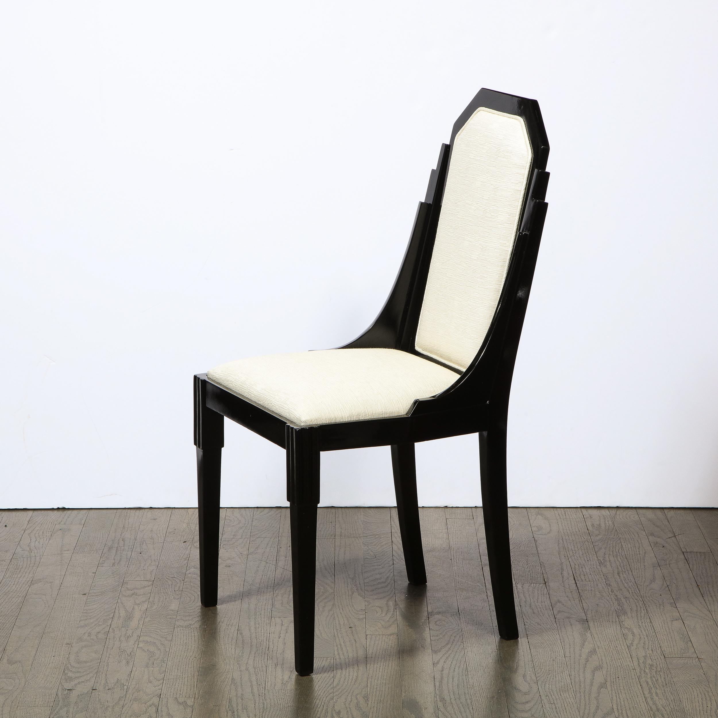 Metà XX secolo Sedia Art Déco stile grattacielo in lacca nera e tessuto HOLLY HUNT in vendita