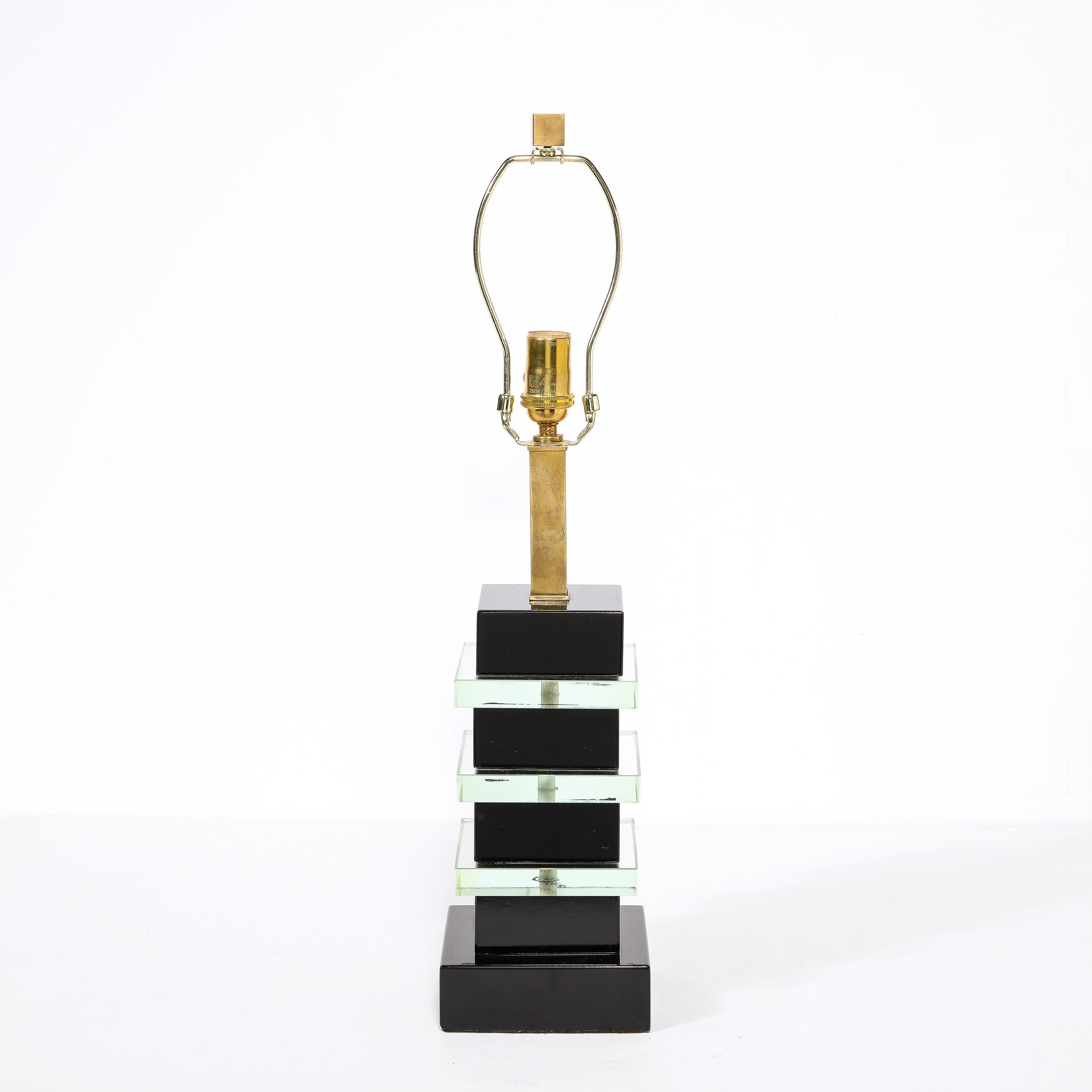 Art-Déco-Lampe im Maschinenzeitalter mit Wolkenkratzer-Stil und schwarzem Lack im Angebot 1