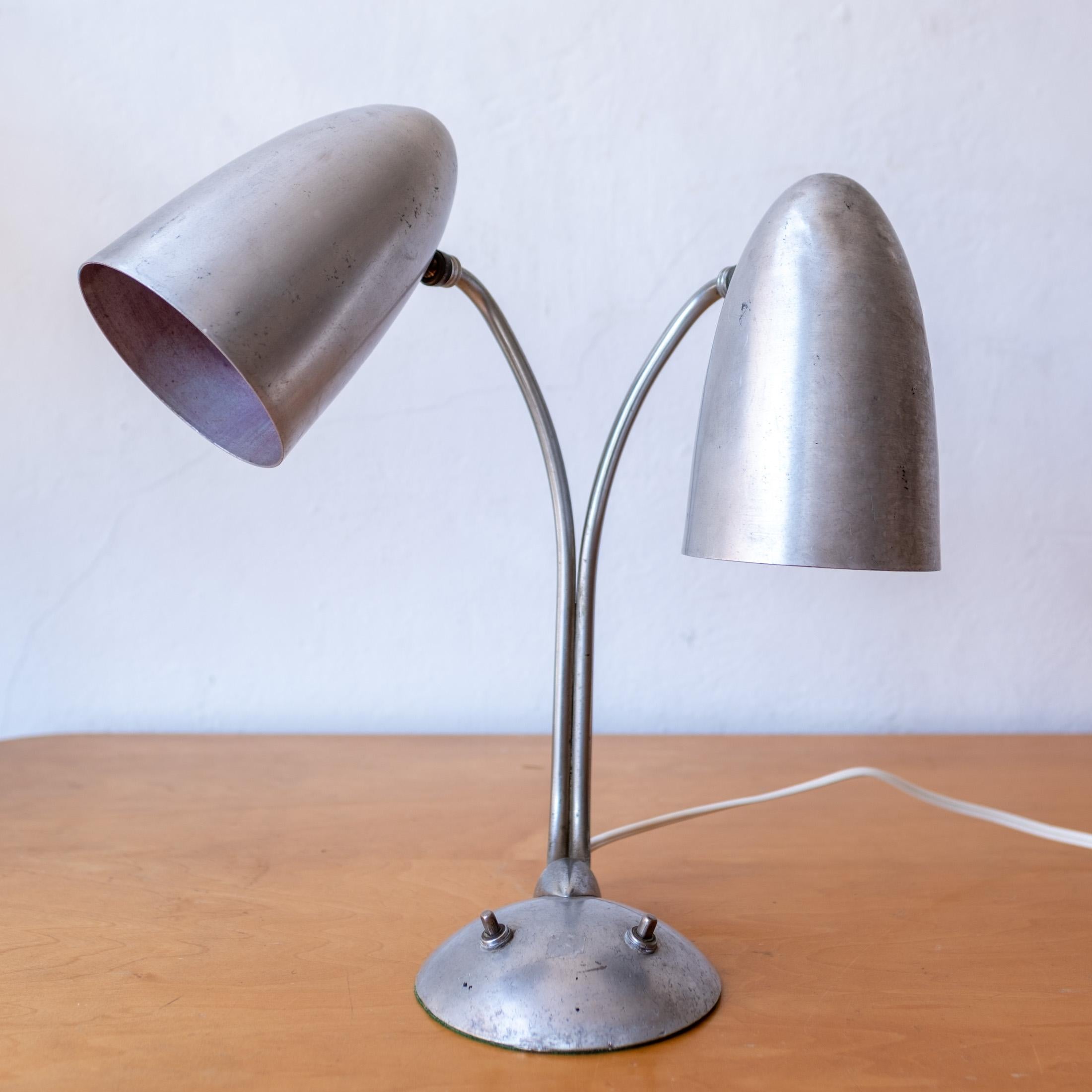 Metal Art Deco Machine Age Spun Aluminum Dual Bullet Desk Lamp 1940s For Sale