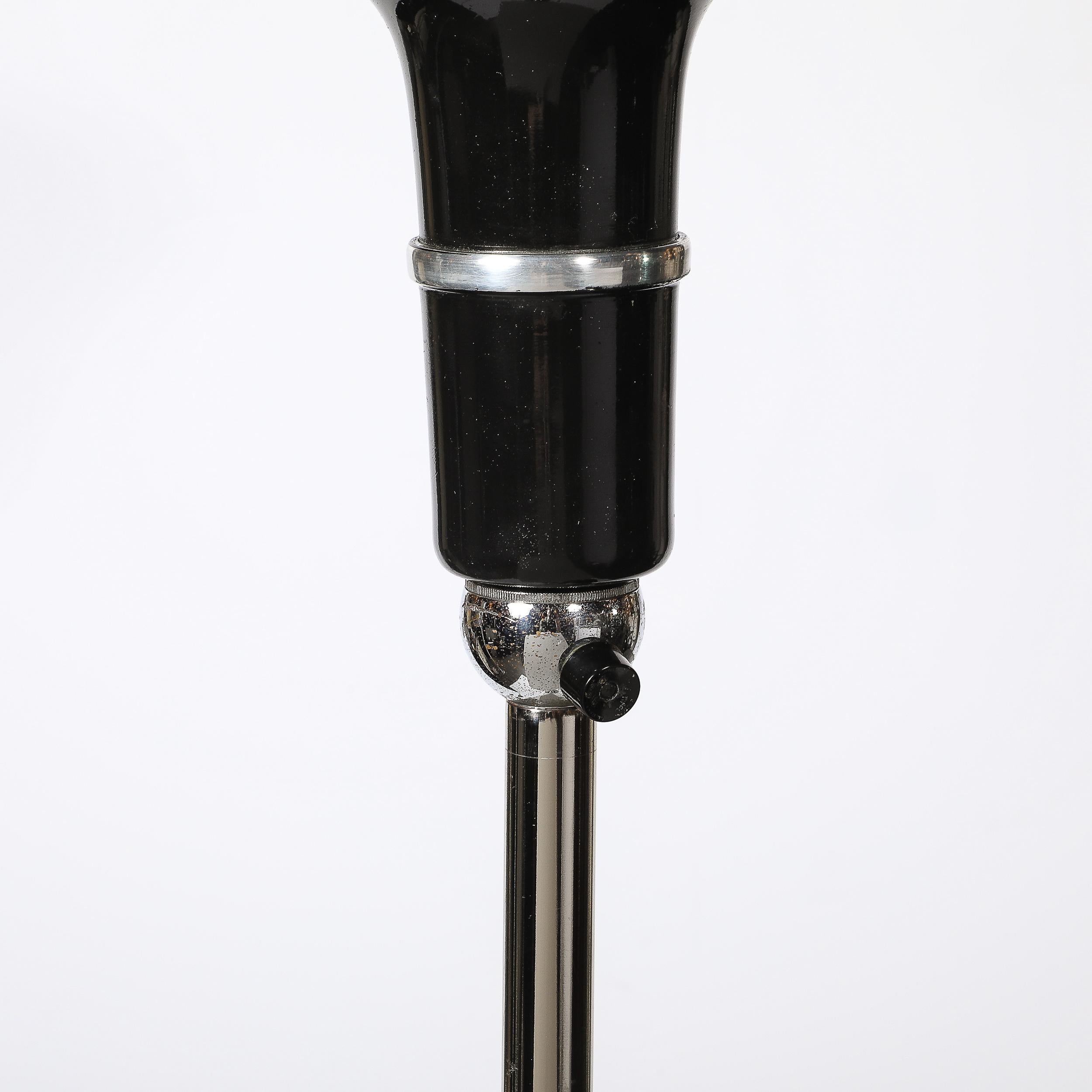 Torchiere Art Déco Machin in alluminio spazzolato e cromo con smalto nero In condizioni ottime in vendita a New York, NY