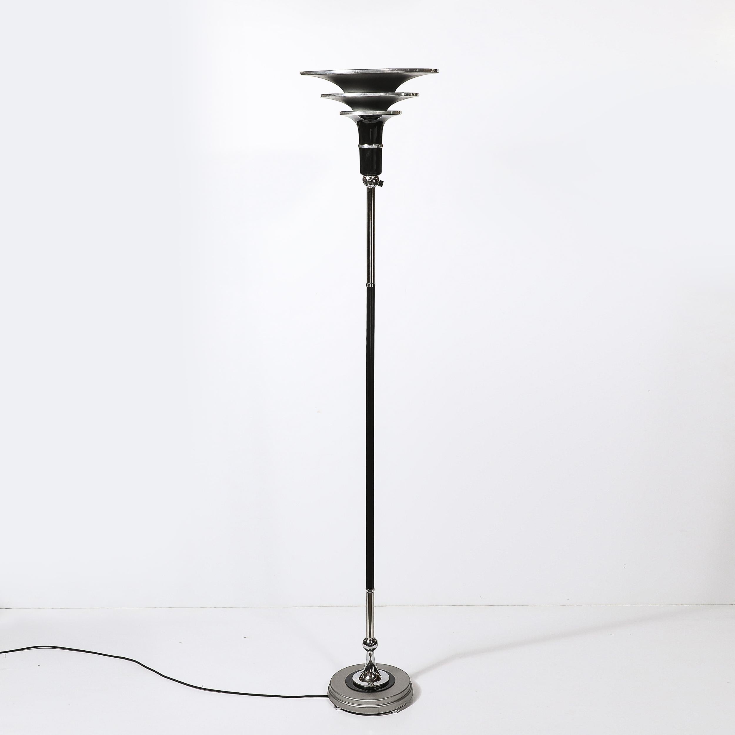 Torchiere Art Déco Machin in alluminio spazzolato e cromo con smalto nero in vendita 1