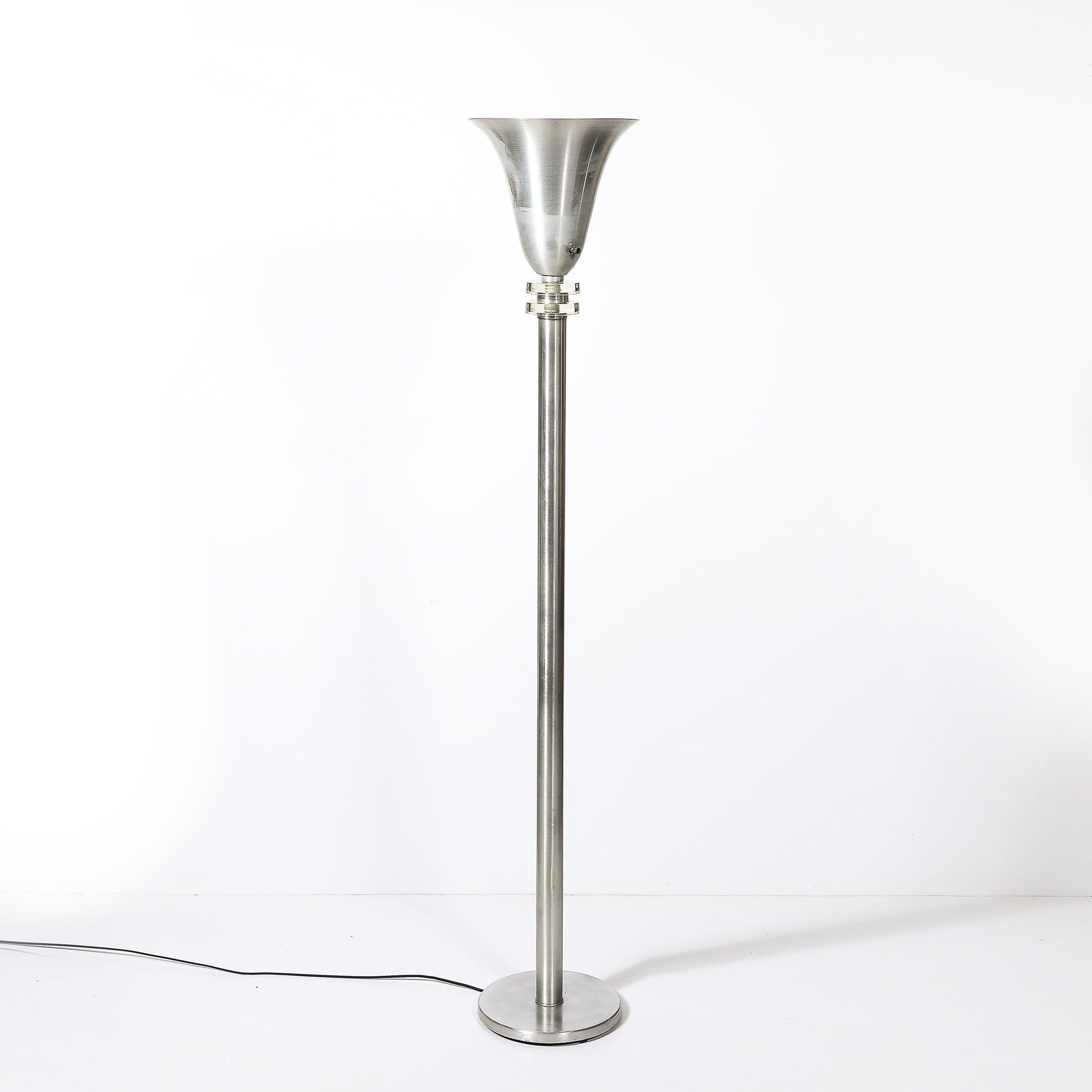 Torchère Art Déco Machine Age en aluminium brossé et verre signée Russel Wright Excellent état - En vente à New York, NY