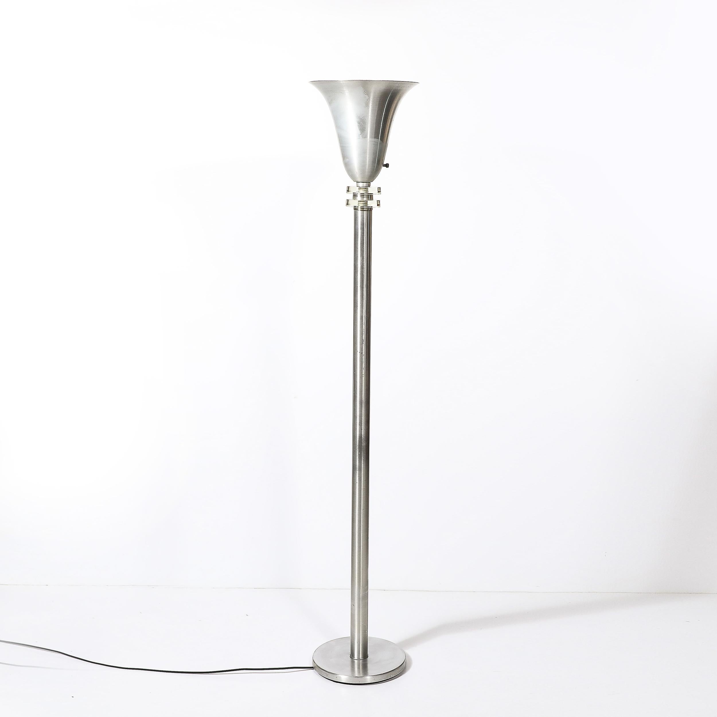 Aluminium Torchère Art Déco Machine Age en aluminium brossé et verre signée Russel Wright en vente