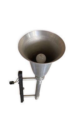 Großer 30" Machin Age Spun Aluminium & Steel Torchiere Wandleuchter, 4 verfügbar