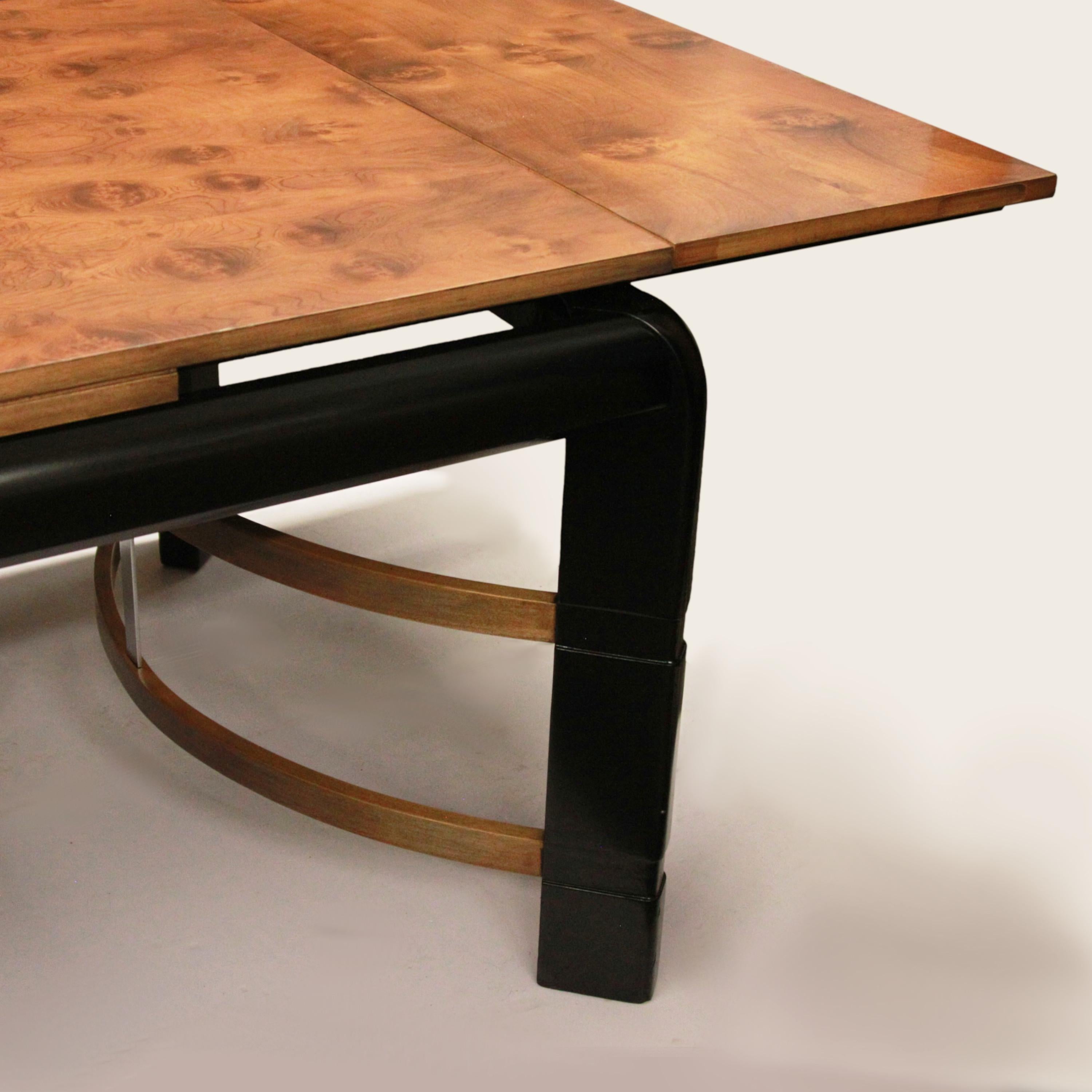 Ausziehbarer Esstisch aus Karpaten Ulme im Art déco-Stil von Donald Deskey, Maschinen im Angebot 3