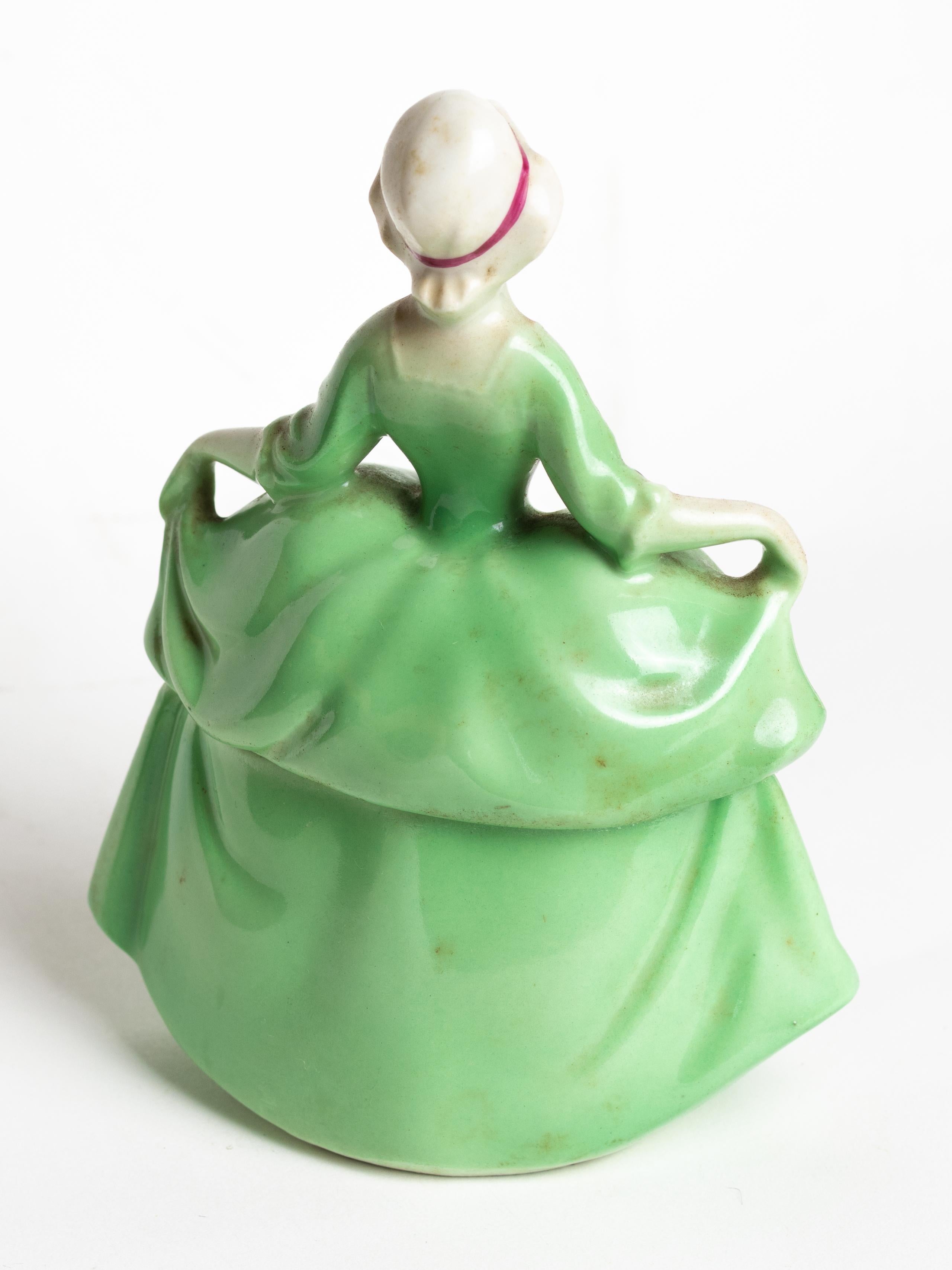 Art Deco Madame Pompadour Green Dress Powder Box Porcelain, 1929 In Good Condition For Sale In Lisbon, PT