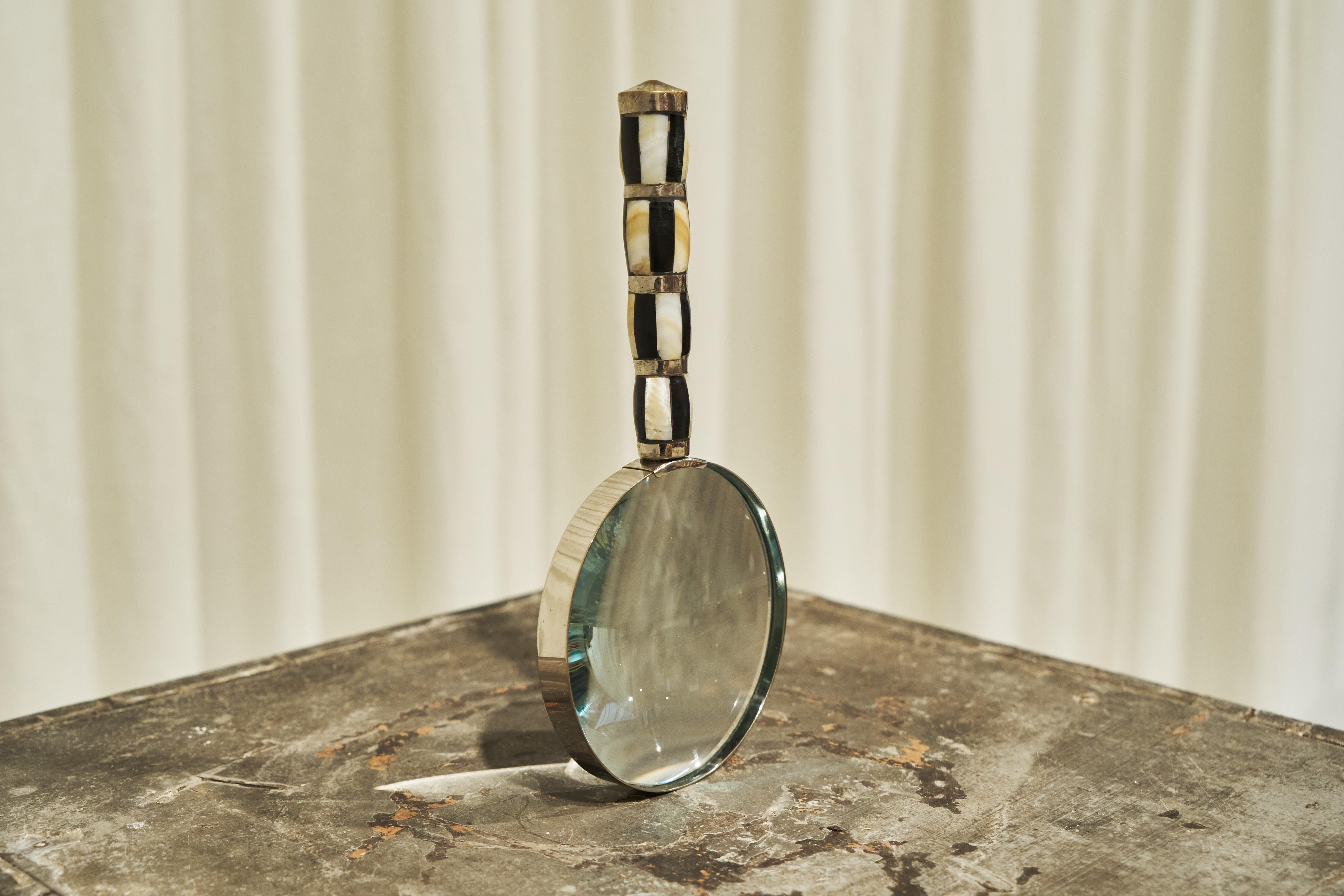 European Art Deco Magnifying Glass in Mother of Pearl and Silver Plate 1930s For Sale
