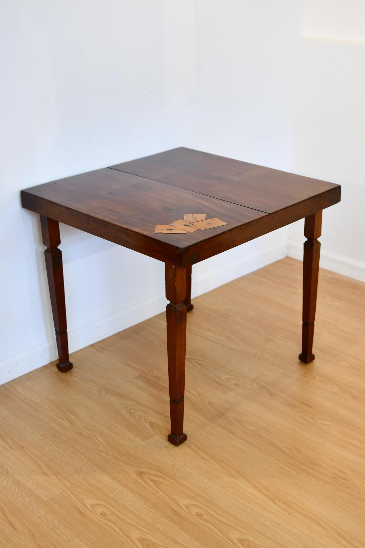 20th Century Art Deco Mahogany Aces Inlay Card Table For Sale