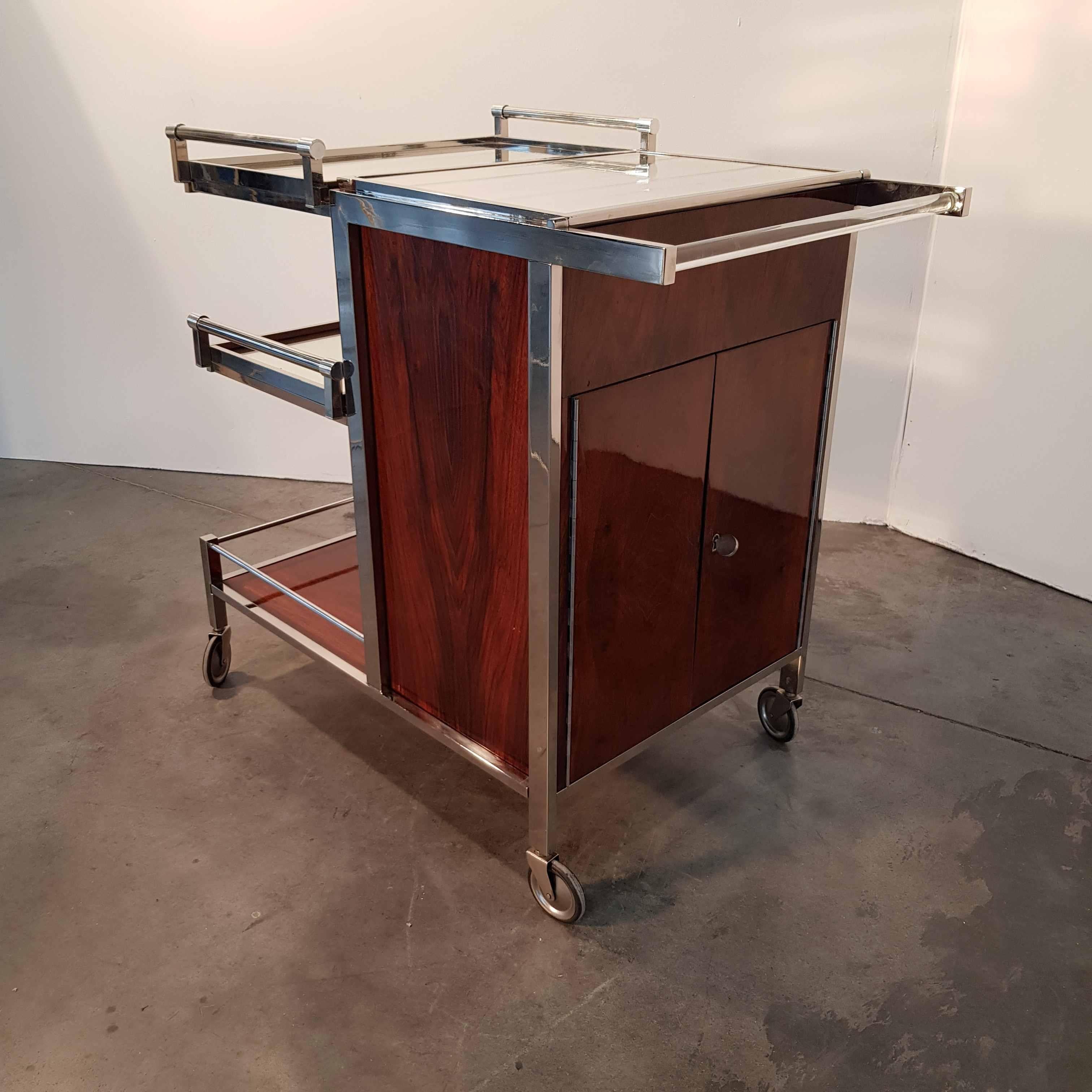 Mid-20th Century Art Deco Mahogany and Nickel Bar Cart for Collectors by Jacques Adnet For Sale