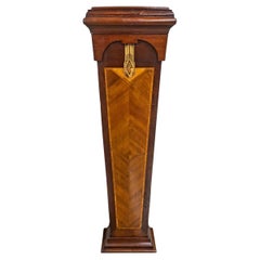 Piedistallo intarsiato in mogano e satinwood Art Deco, circa 1930