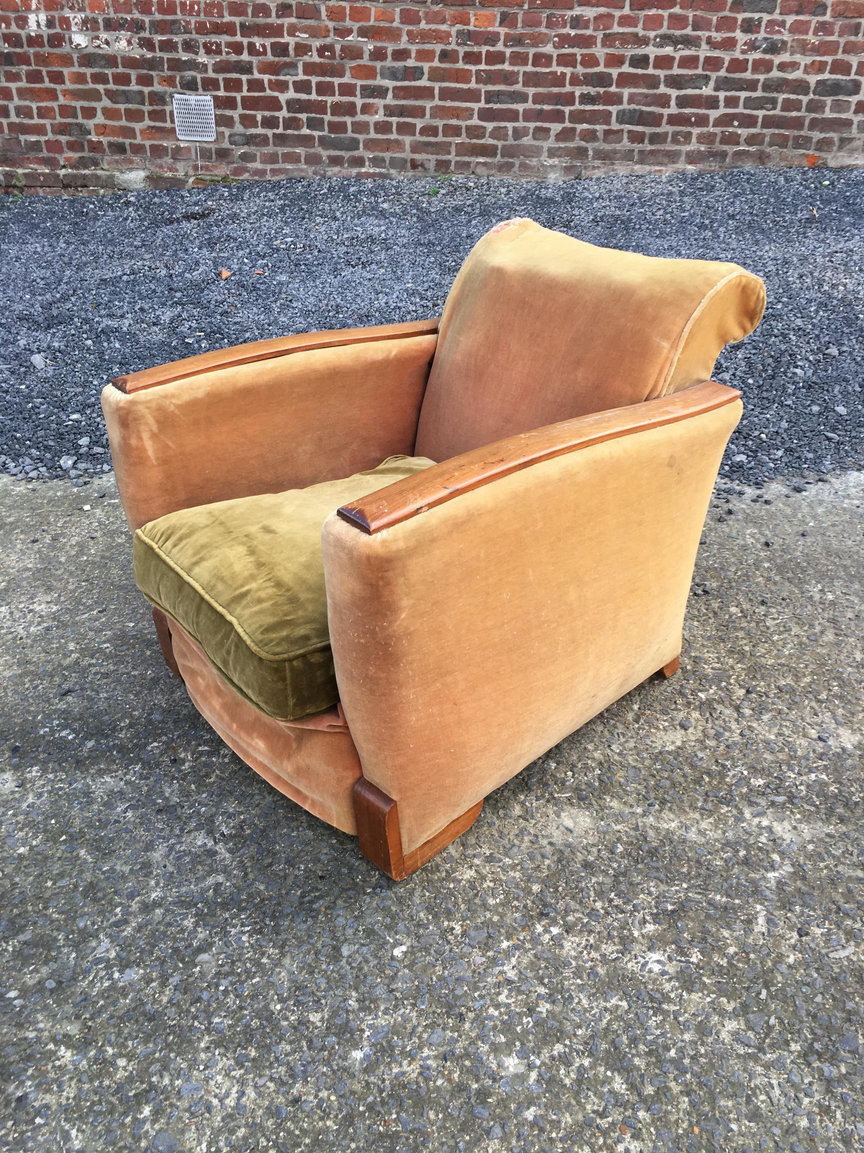 Mid-20th Century Art Deco Mahogany Armchair and its Footrest, circa 1930 For Sale