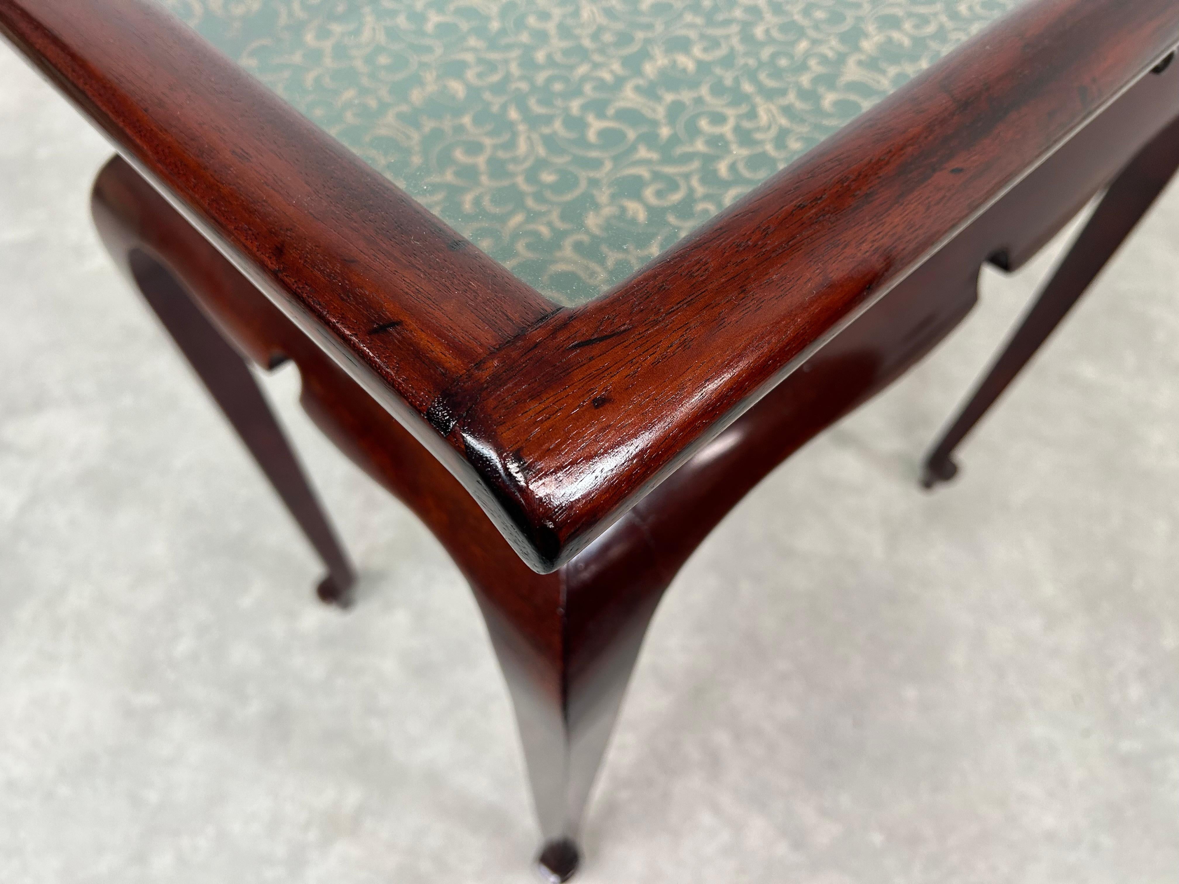 Art deco mahogany bijouterie display cabinet table For Sale 4