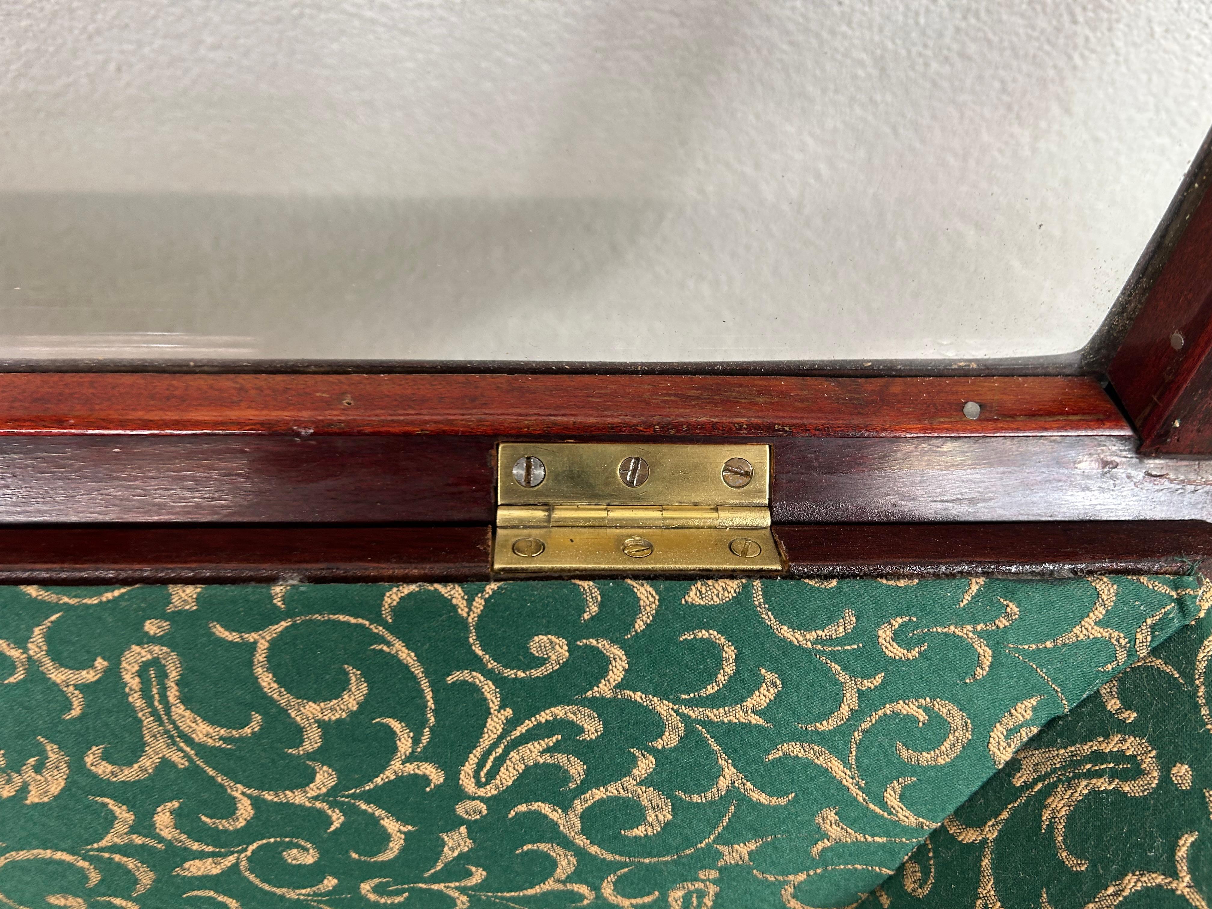 Art deco mahogany bijouterie display cabinet table For Sale 7