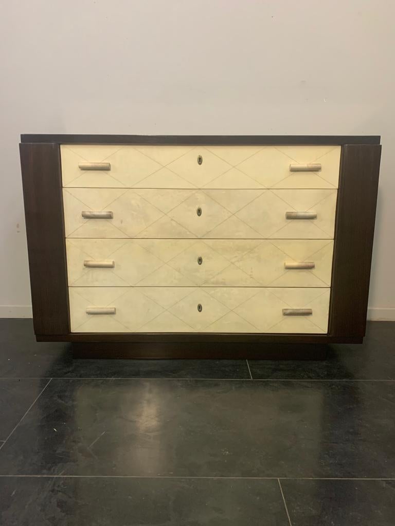 Italian Art Deco Mahogany Chest of Drawers with Parchment Handles, 1940s For Sale