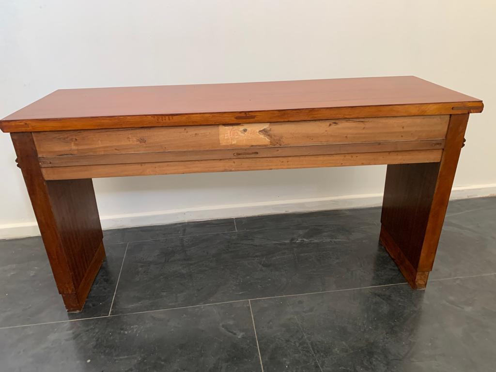 Table console Art Déco en acajou avec compartiments ouverts en vente 3