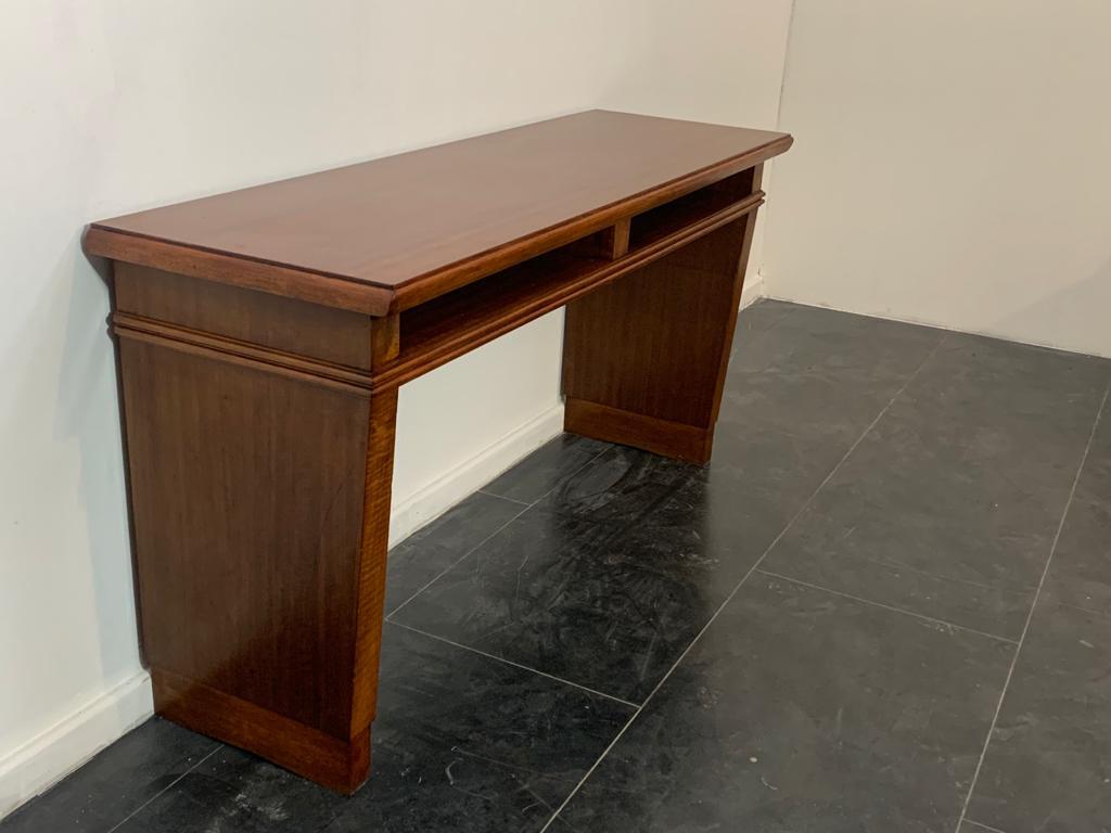 Table console Art Déco en acajou avec compartiments ouverts en vente 8