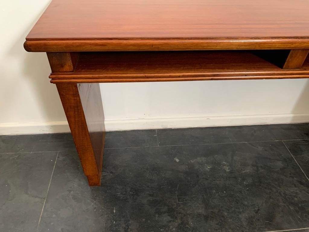 Milieu du XXe siècle Table console Art Déco en acajou avec compartiments ouverts en vente