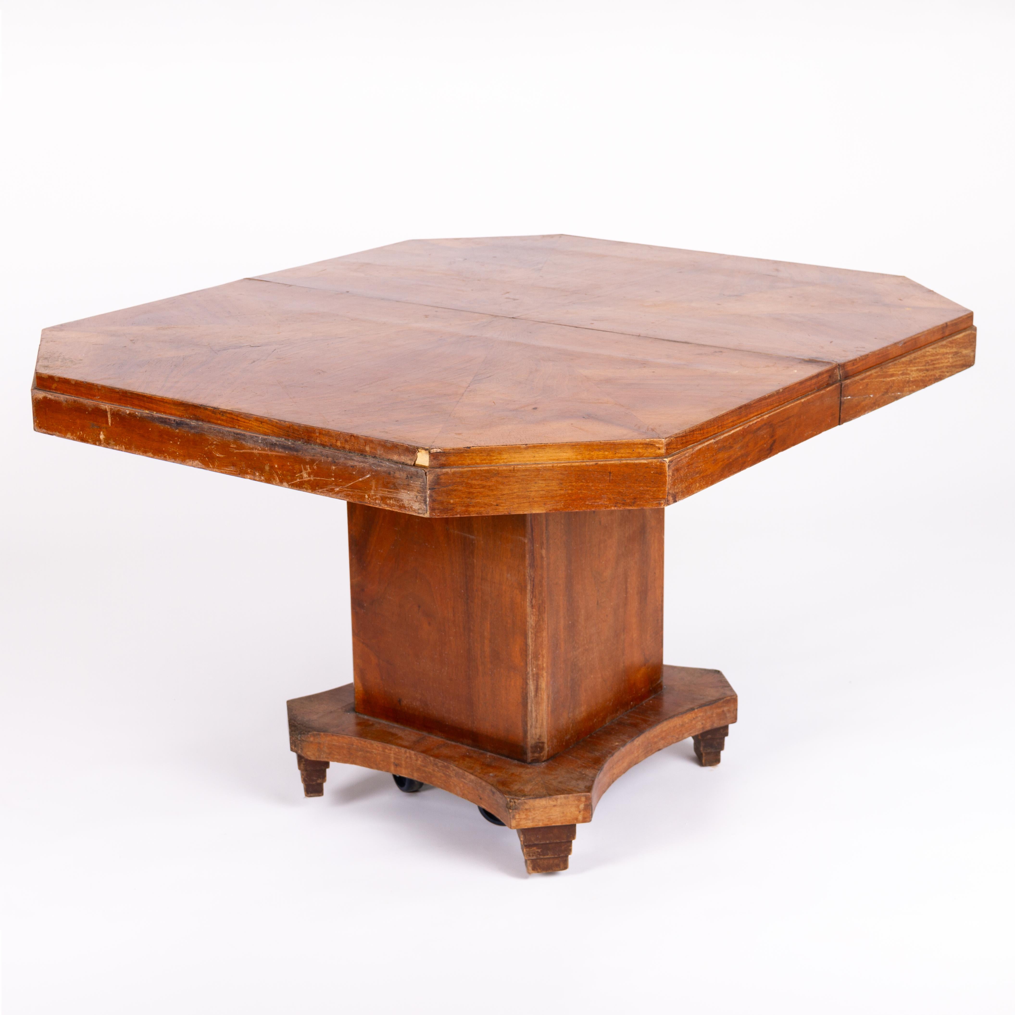 20th Century Art Deco Mahogany Dining Table 1930s For Sale