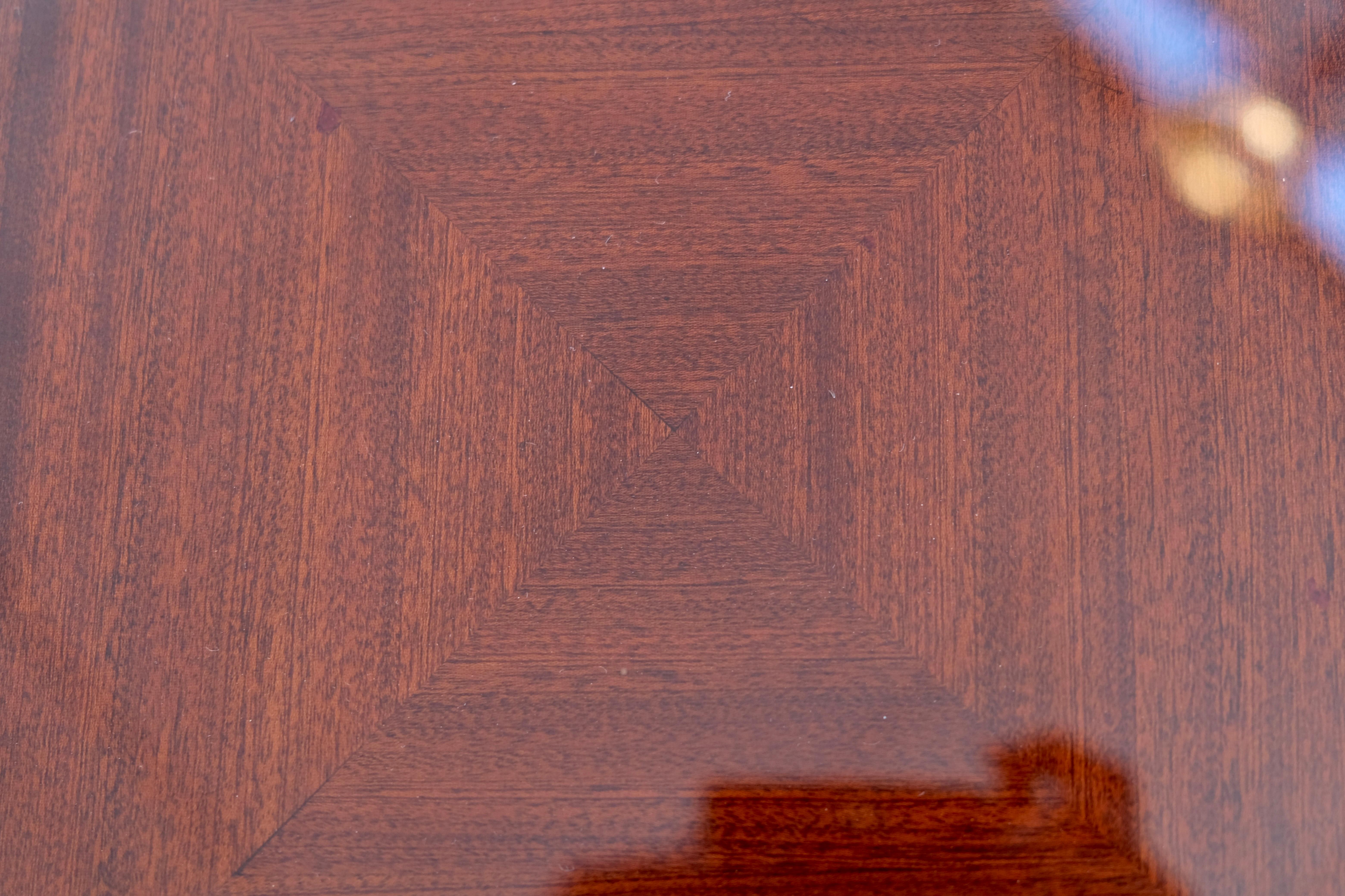 Art Deco Mahogany Flip-Top Game Table in High Gloss Lacquer, France 1930s For Sale 2