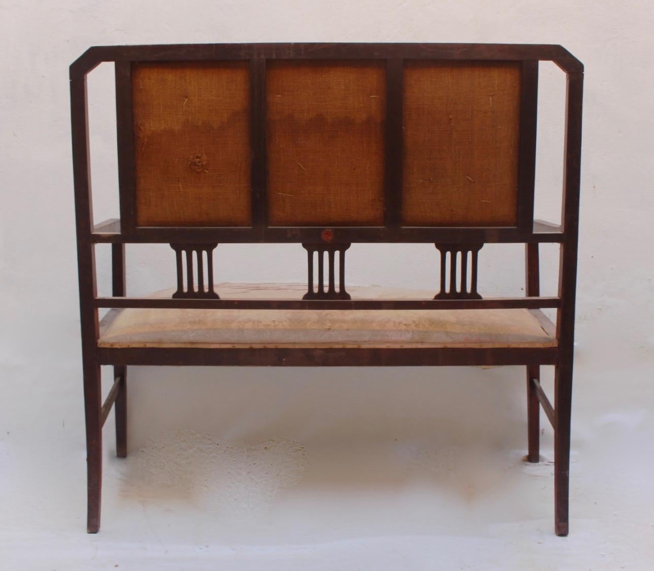 Art Deco Beech Living Room Set Settee and 4 Chairs, Spain, 1930s In Fair Condition For Sale In Valencia, Valencia