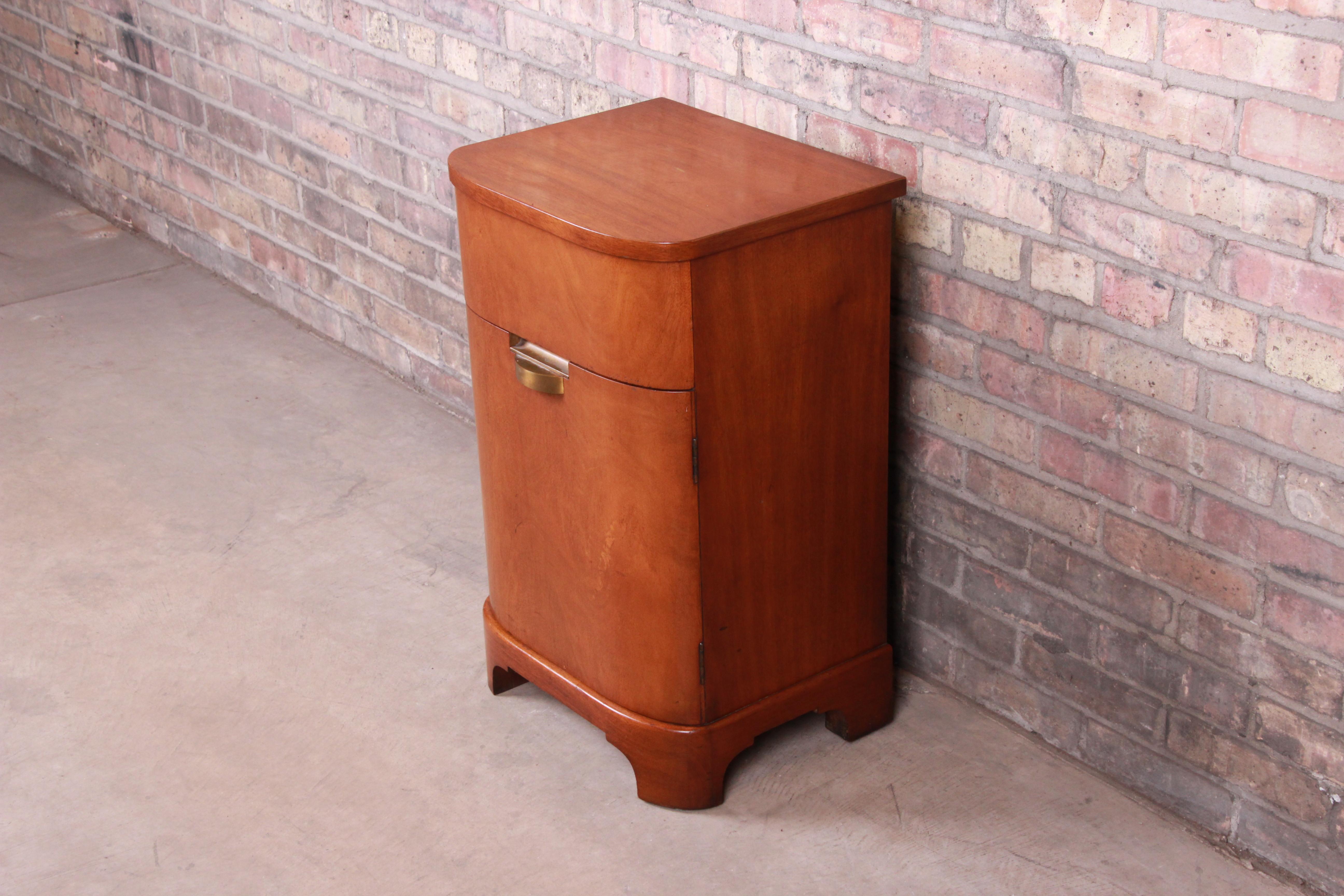 Art Deco Mahogany Nightstand, circa 1930s In Good Condition In South Bend, IN