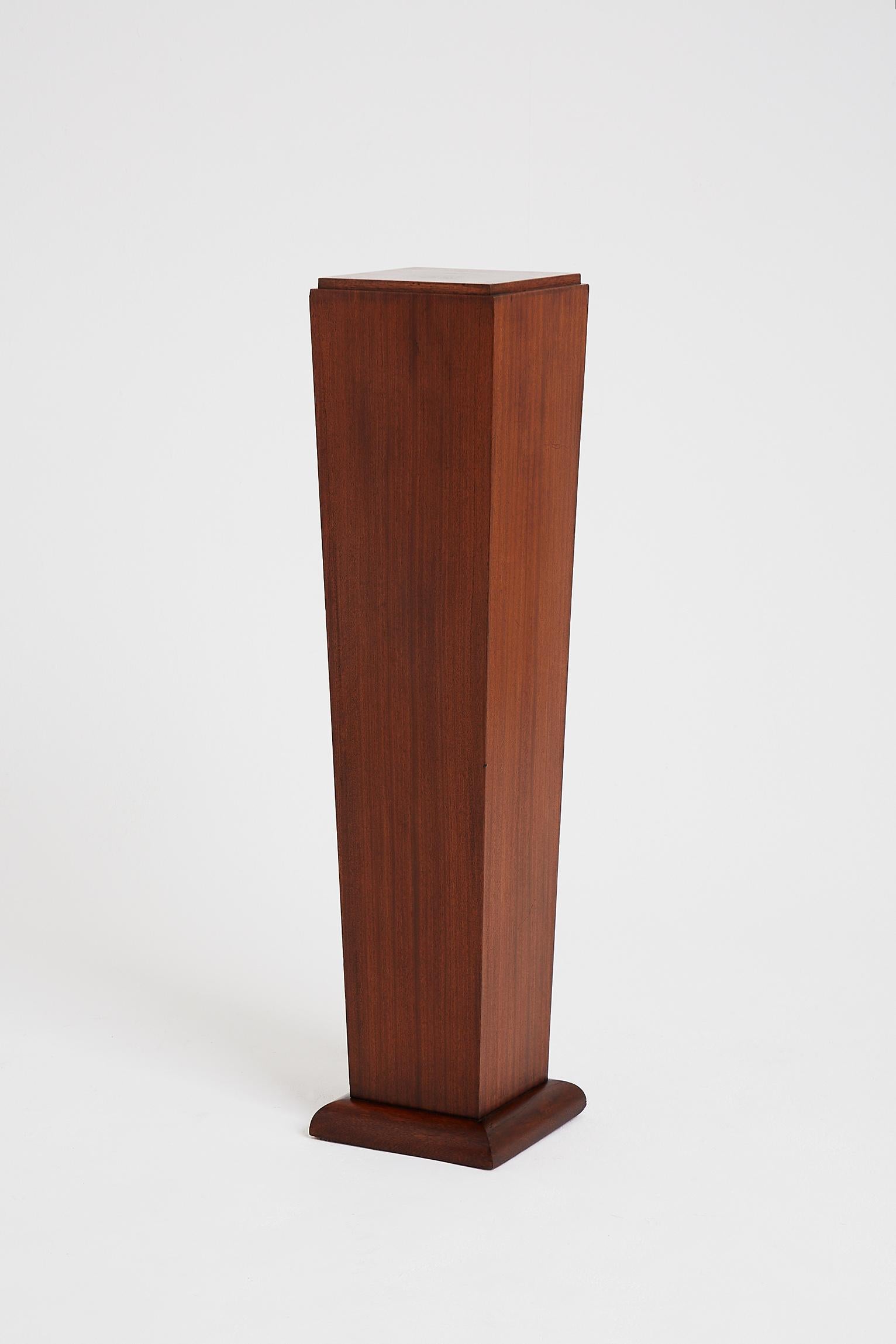20th Century Art Deco Mahogany Pedestal