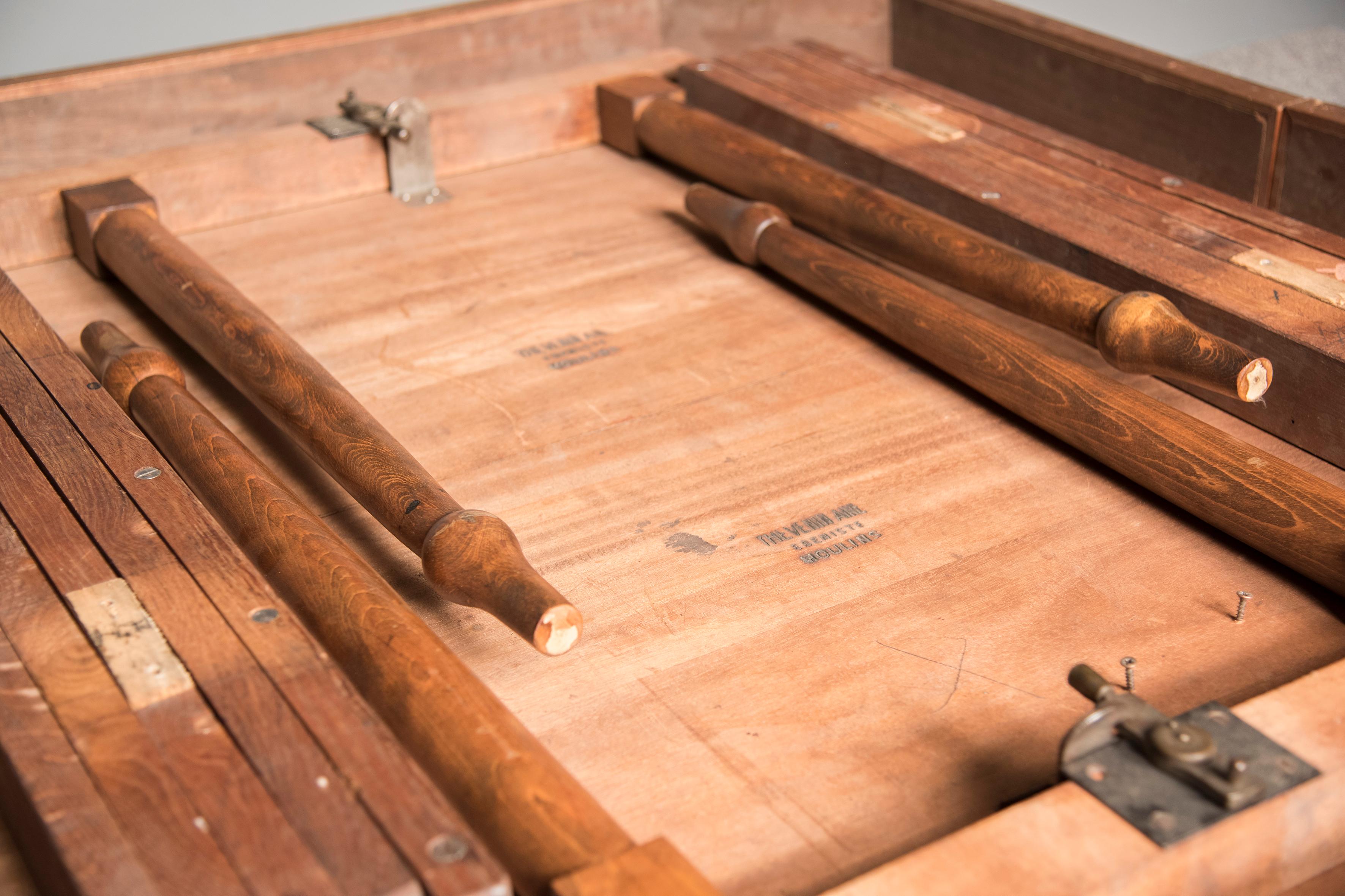 Art Deco Mahagoni Holz Quadratisch Ausziehbarer Tisch Bis zu 12 Sitze im Angebot 6