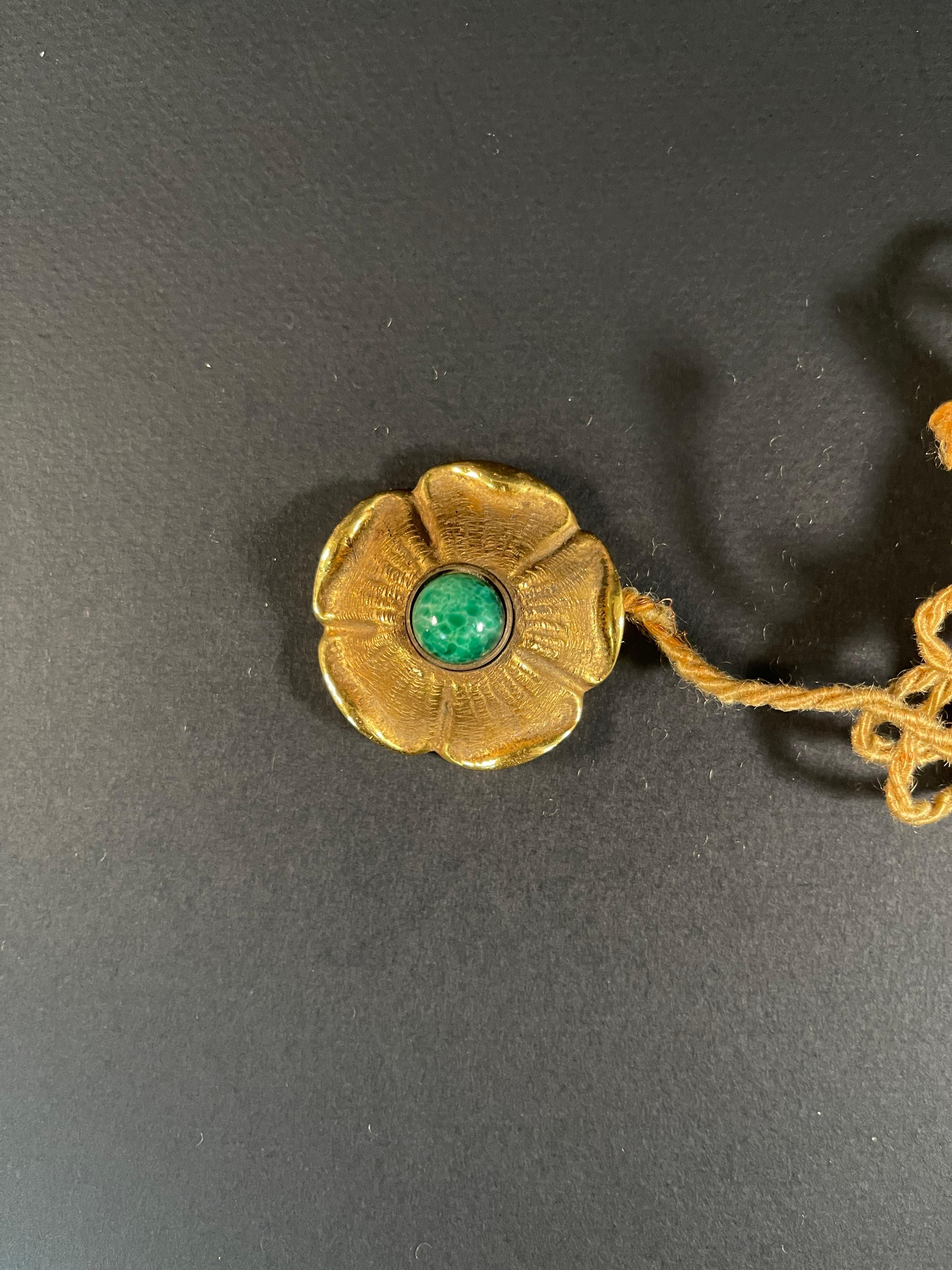 Metà XX secolo Campanello in bronzo Art Decò Maison Charles Credited Guilt in vendita