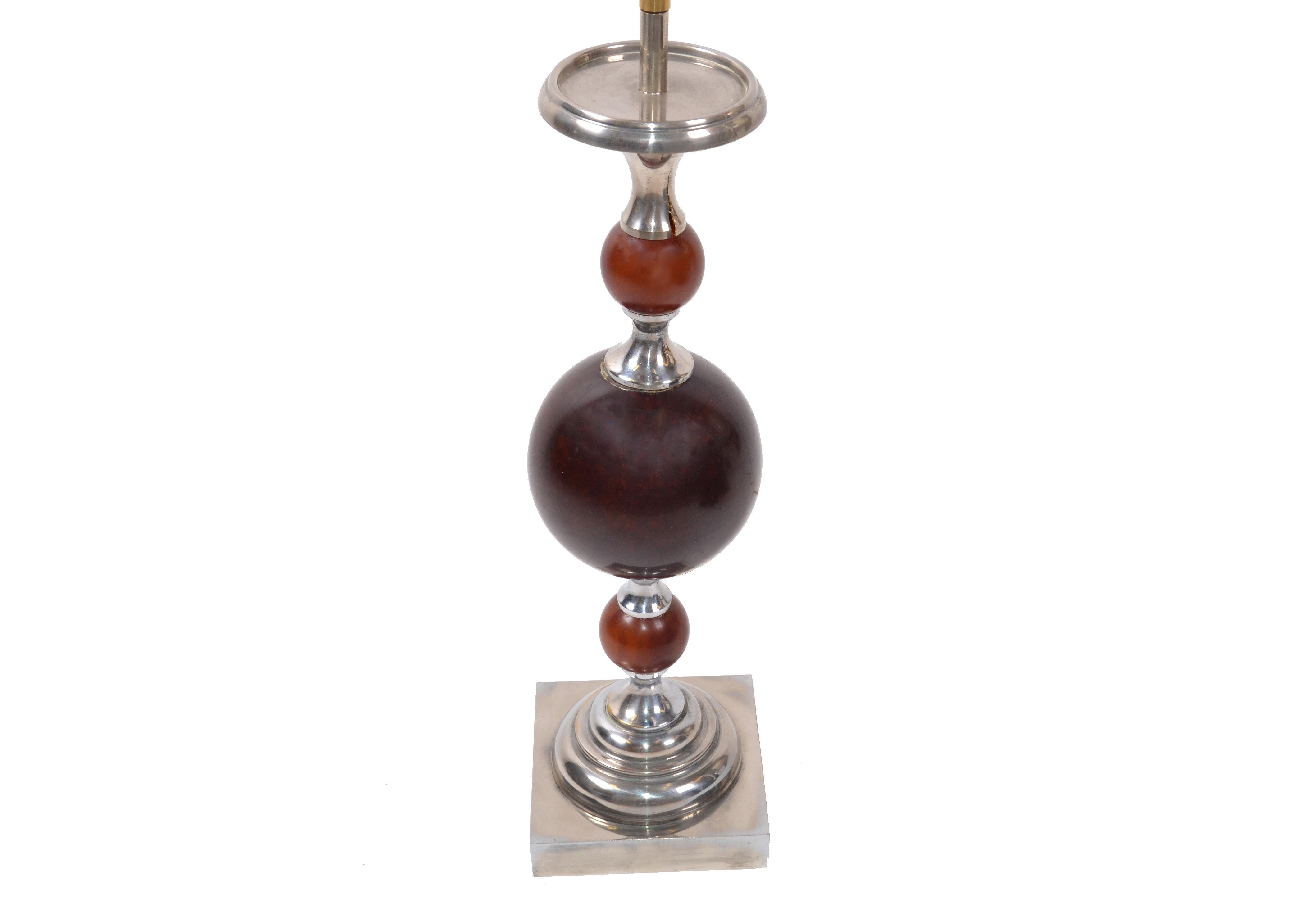 Metal Art Deco Maison Charles style French 3 Burgundy Spheres Nickel-Plated Table Lamp For Sale