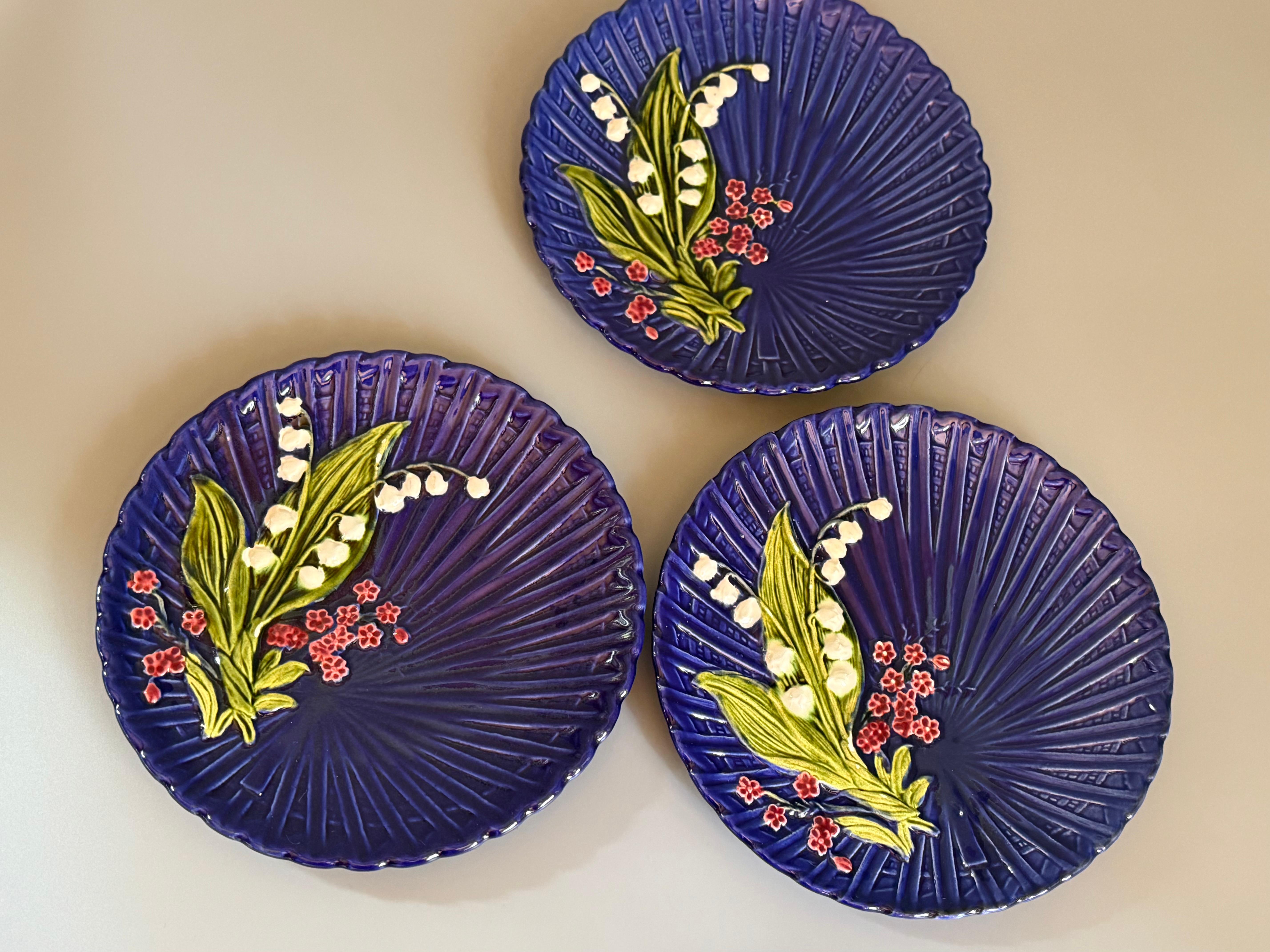 Art Deco Schramberg Majolica 3 piatti Mughetto in vendita 1