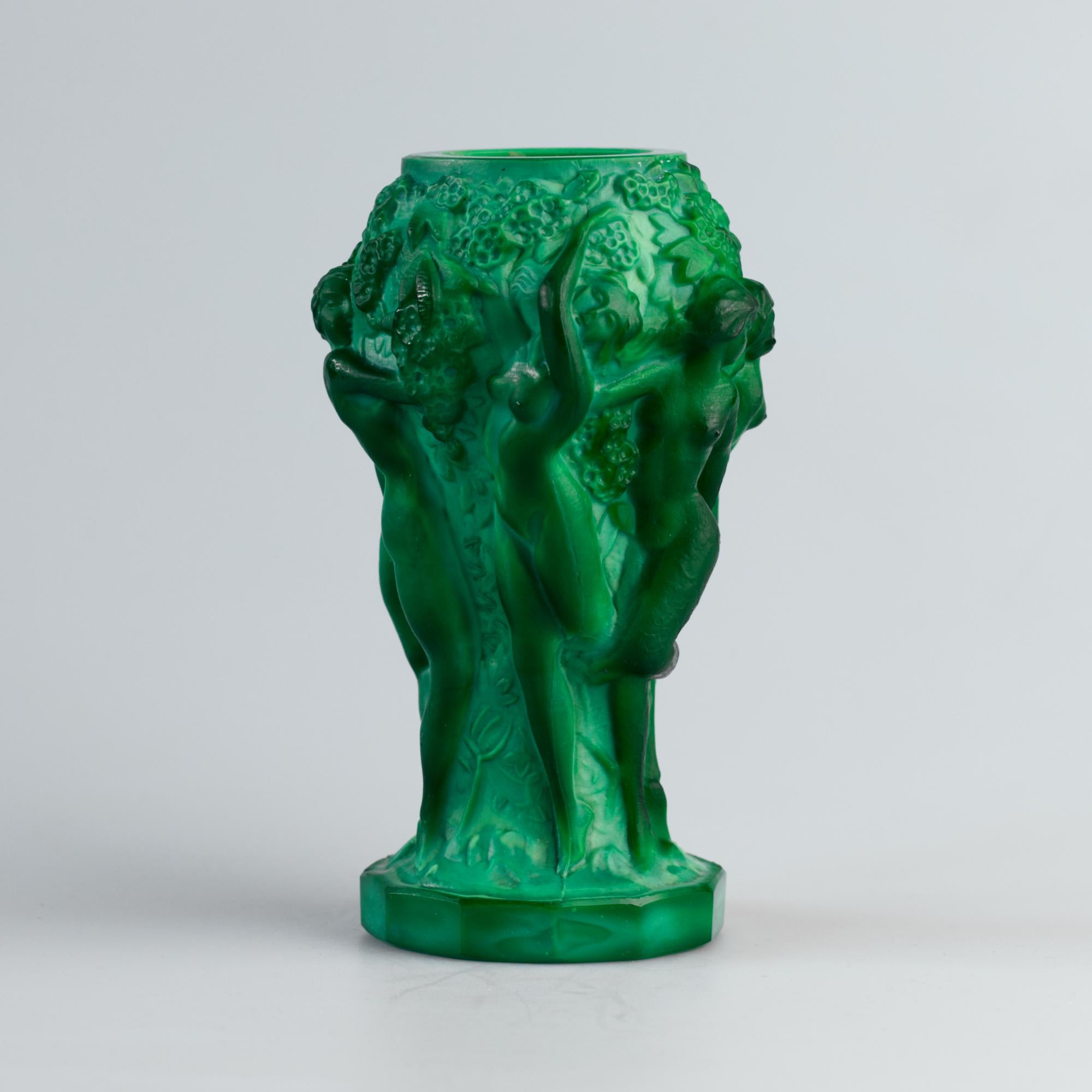 Art Deco Malachite Glass Vase by Curt Schlevogt, 1930s siglo XX en venta