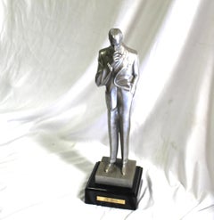 Figurine masculine Art déco  , le fumeur en bronze argenté