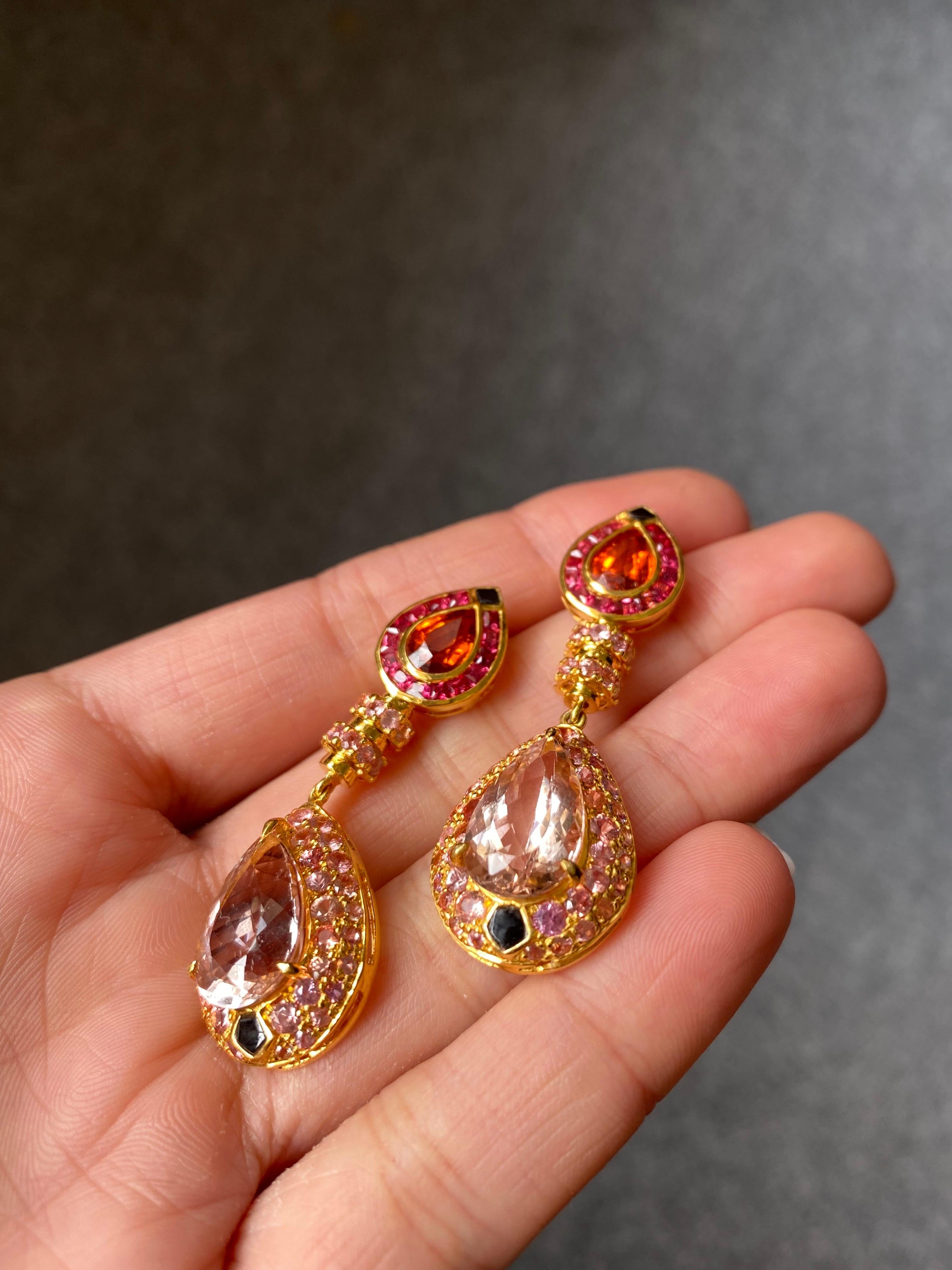 Pear Cut Art Deco Mandarin Garnet and Kunzite Dangle Earrings For Sale