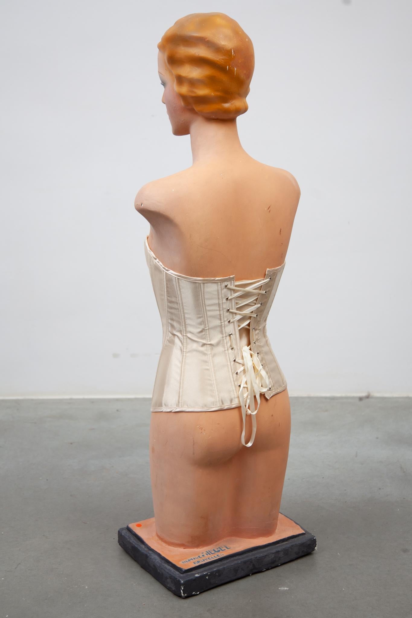 Maniquí Art déco Buste Siegel Deposé Bruxelles mediados del siglo XX en venta