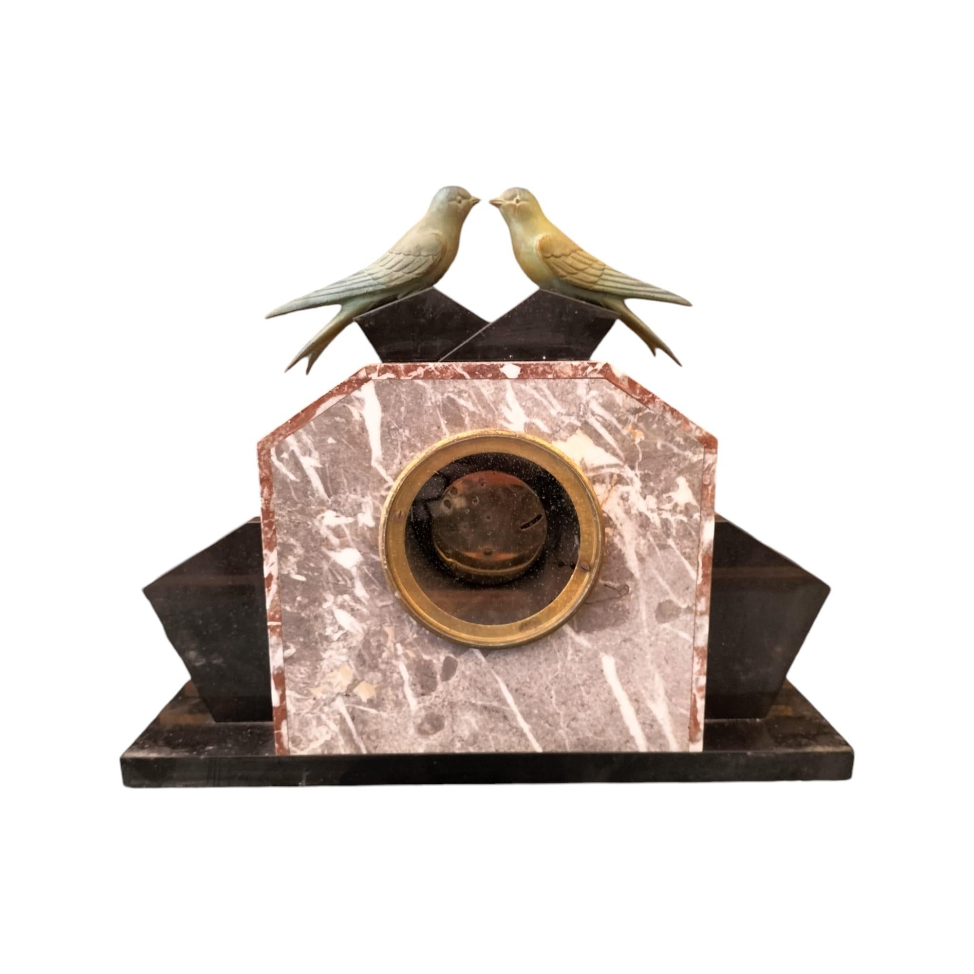 Art Deco Mantel Clock in Marble with Love Birds in Bronze Patina, 1930s 1