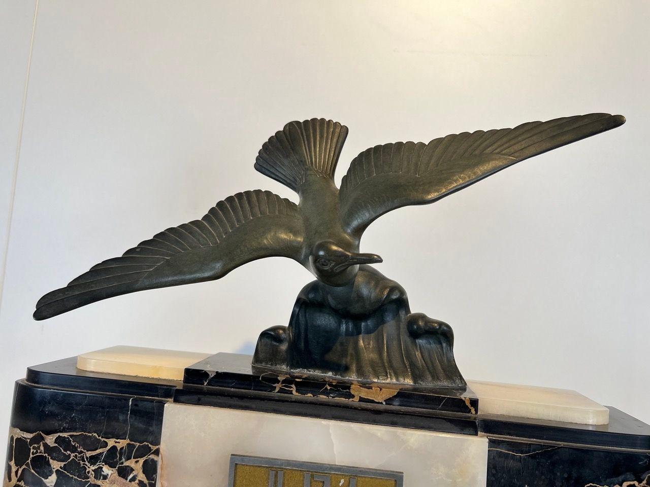 French Art Deco Mantel Clock with Bird Sculpture, Marble, France circa 1930 For Sale