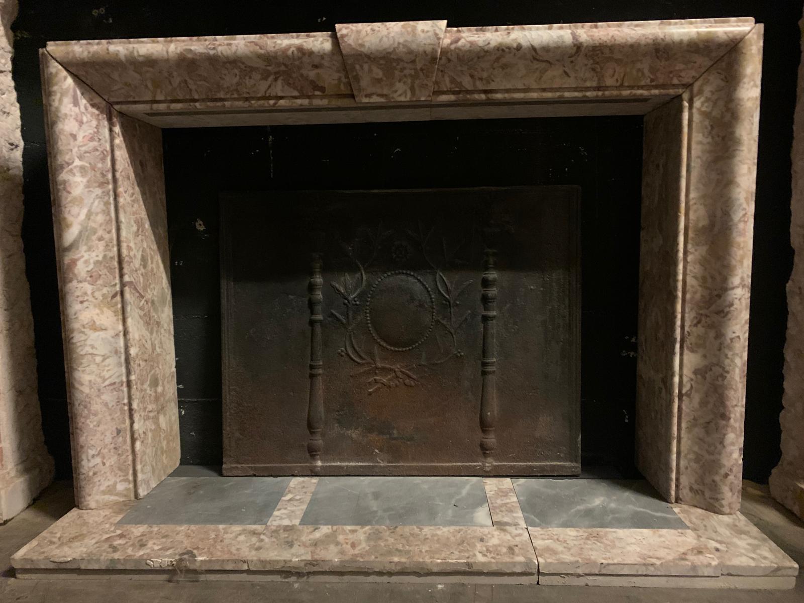 Art Deco mantle fireplace in Peach blossom marble, Italy For Sale 6