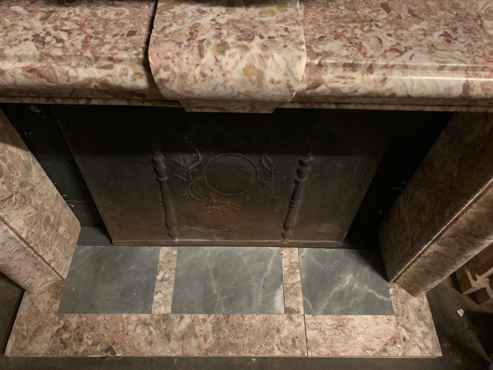 Art Deco mantle fireplace in Peach blossom marble, Italy For Sale 7