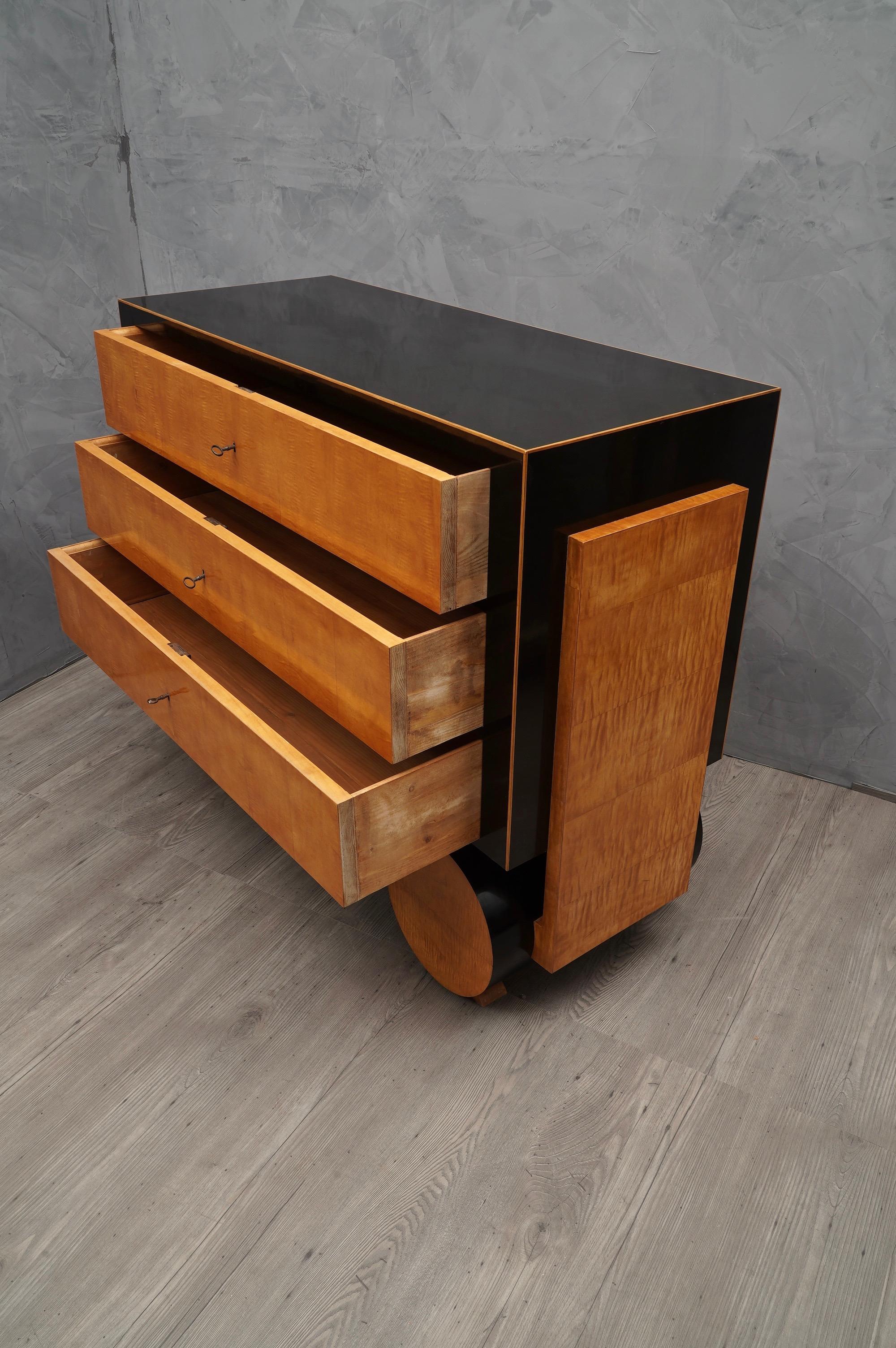 Art Deco Maple and Ebonized Wood Austrian Chests of Drawers, 1940 In Good Condition In Rome, IT
