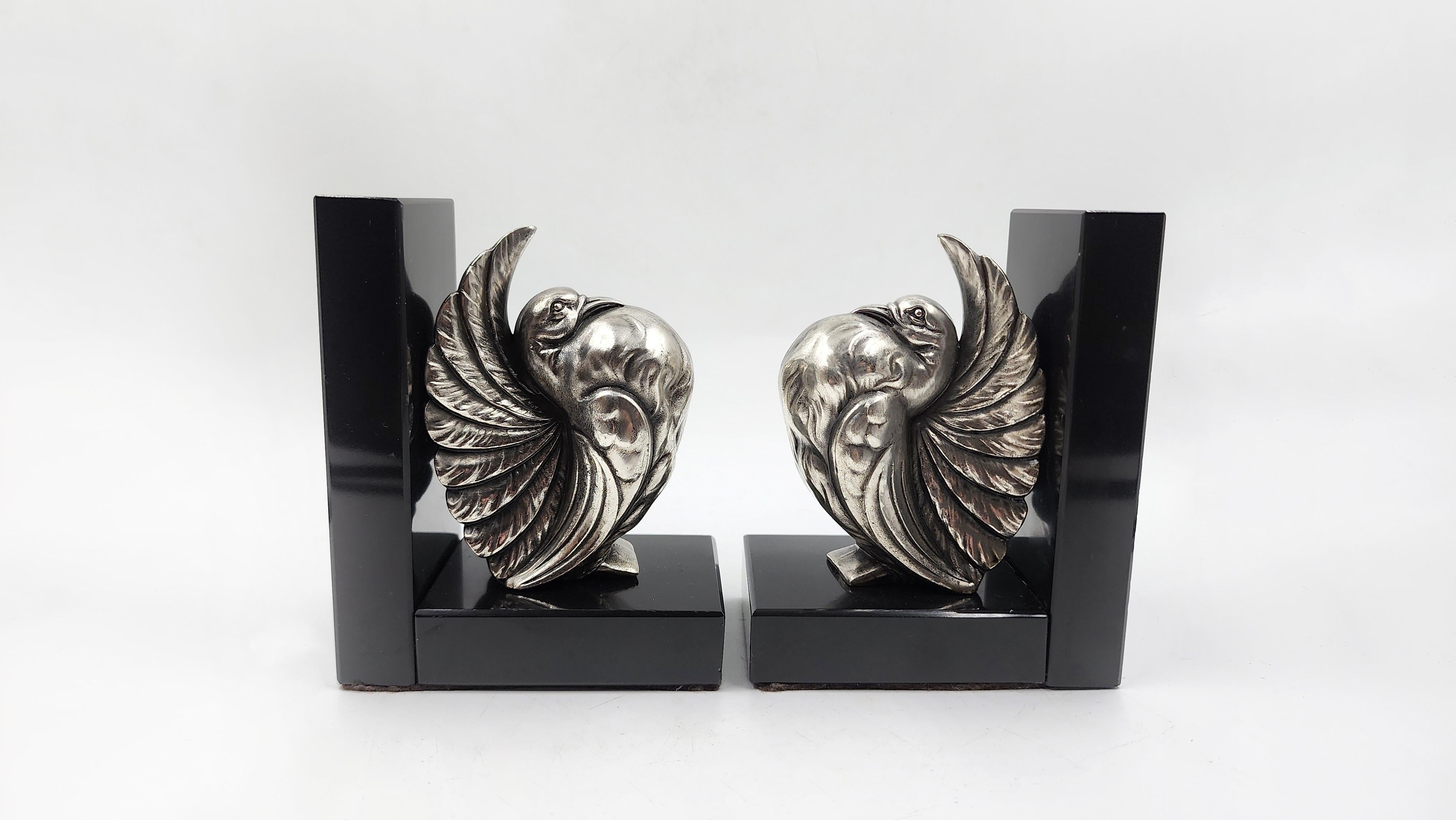Francese Libreria Art Deco in marmo e bronzo in vendita