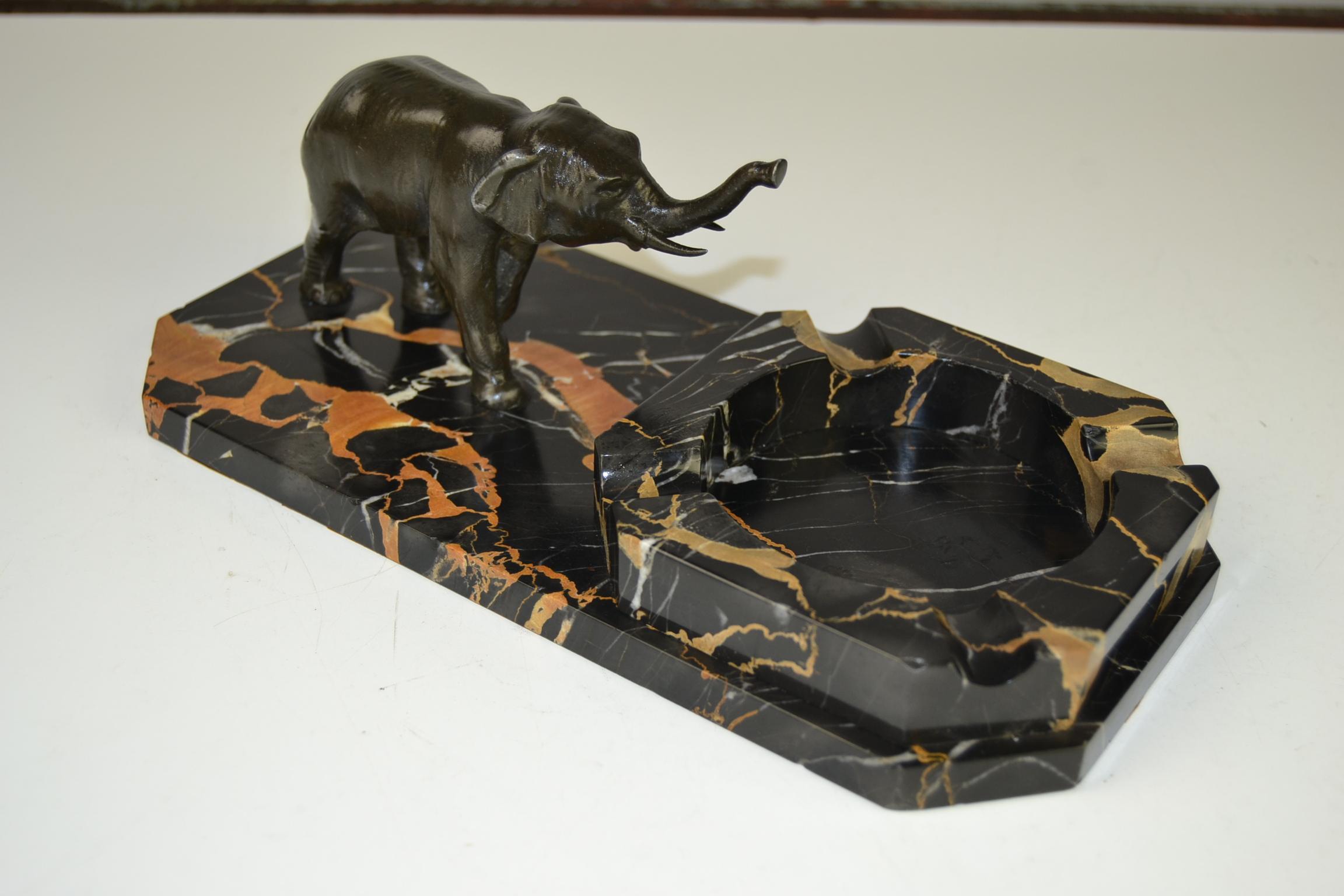 Art Deco Marble Ashtray with Elephant Figurine on Italian Marble Base 6
