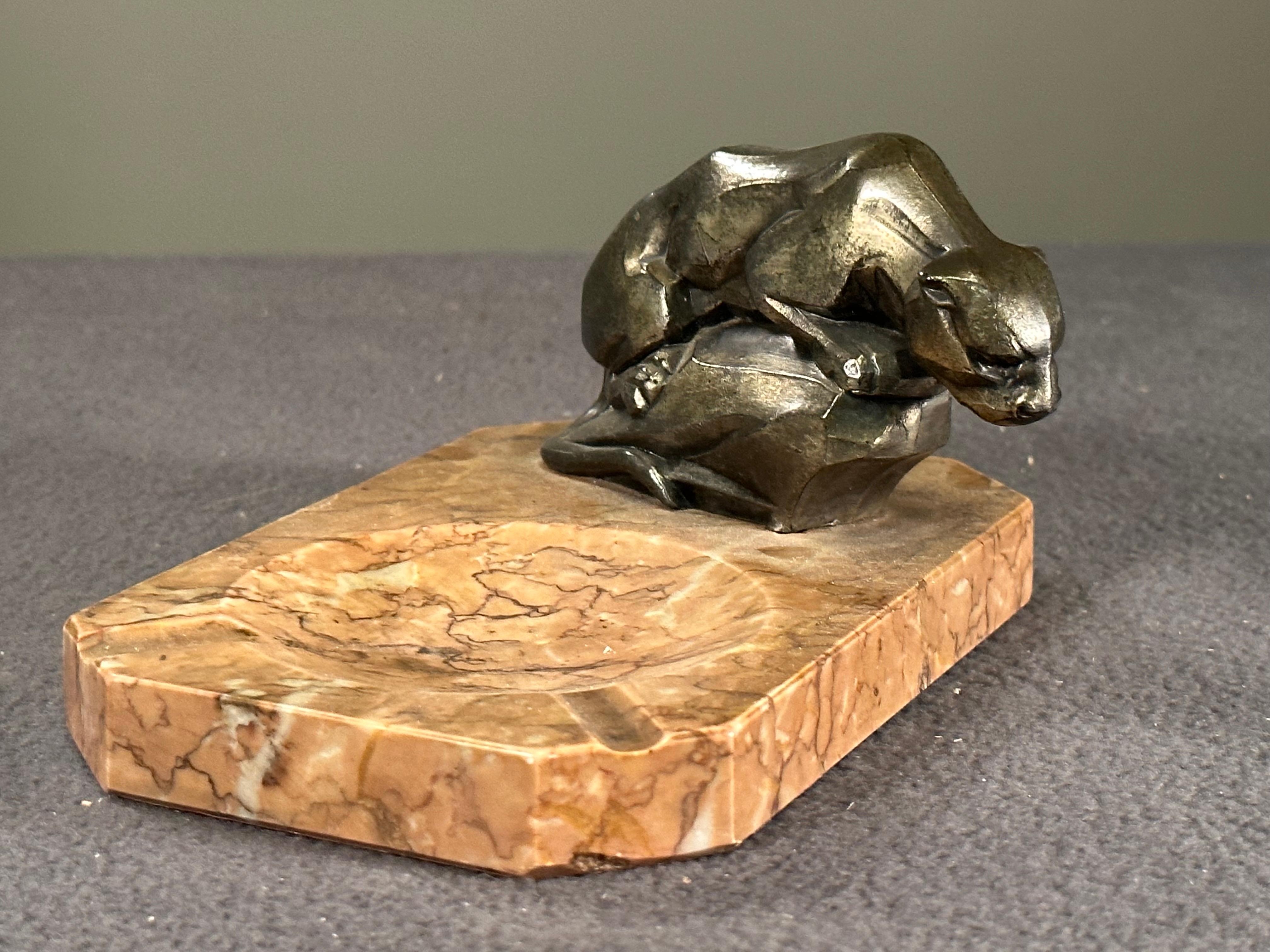 Art Deco Marble Ashtray with Panther Sculpture, France 1935 For Sale 9